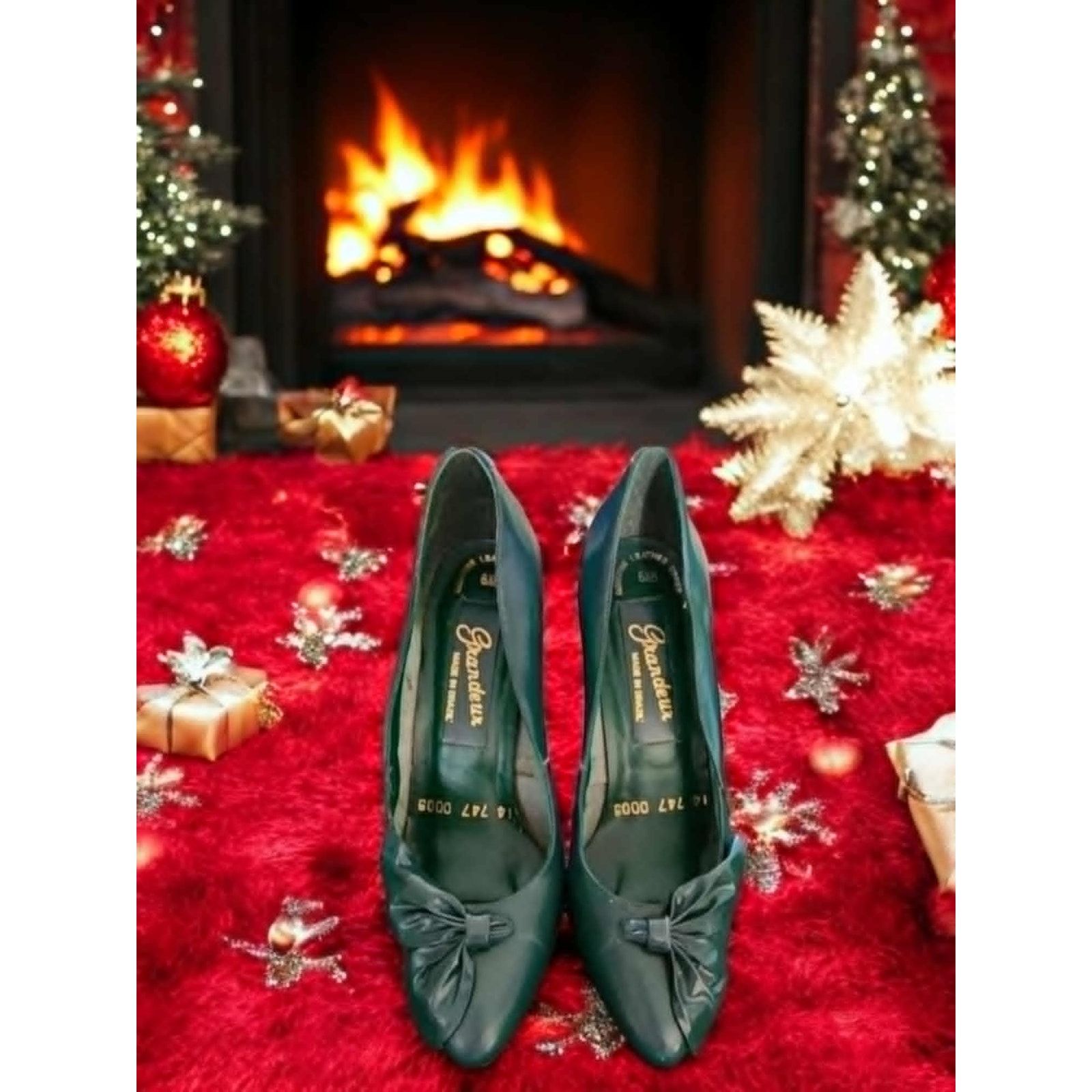 Vintage Granduer Emerald Green leather heels. Size US 6.5 / IT 36.5 - 1 Thumbnail