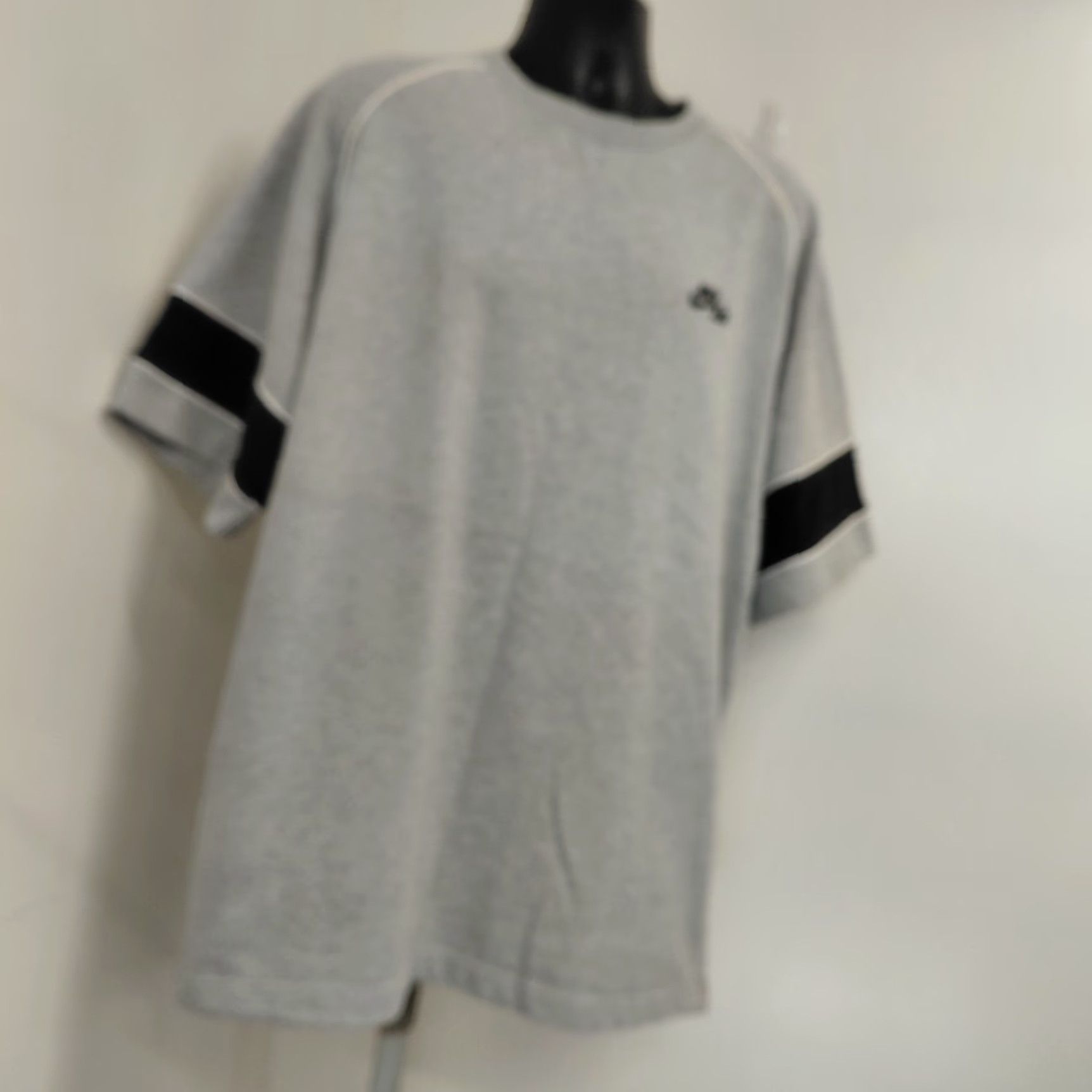 Nike VINTAGE Nike Air Set It Off Revolution Shirt Men’s XXL Tall Gray Embroidered 2012 Y2K Nike Air Size US XXL / EU 58 / 5 - 3 Thumbnail