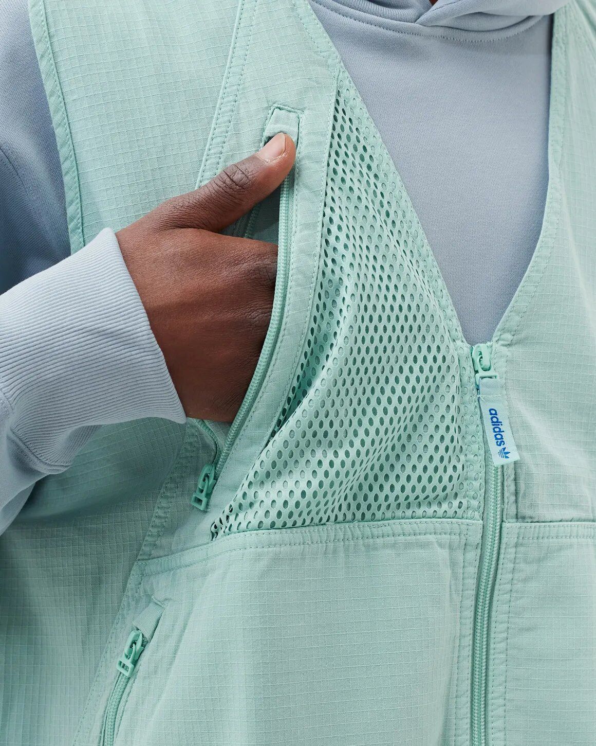 Adidas Atmos x Sean Wotherspoon Superturf Vest HI3301 Size US M / EU 48-50 / 2 - 3 Thumbnail