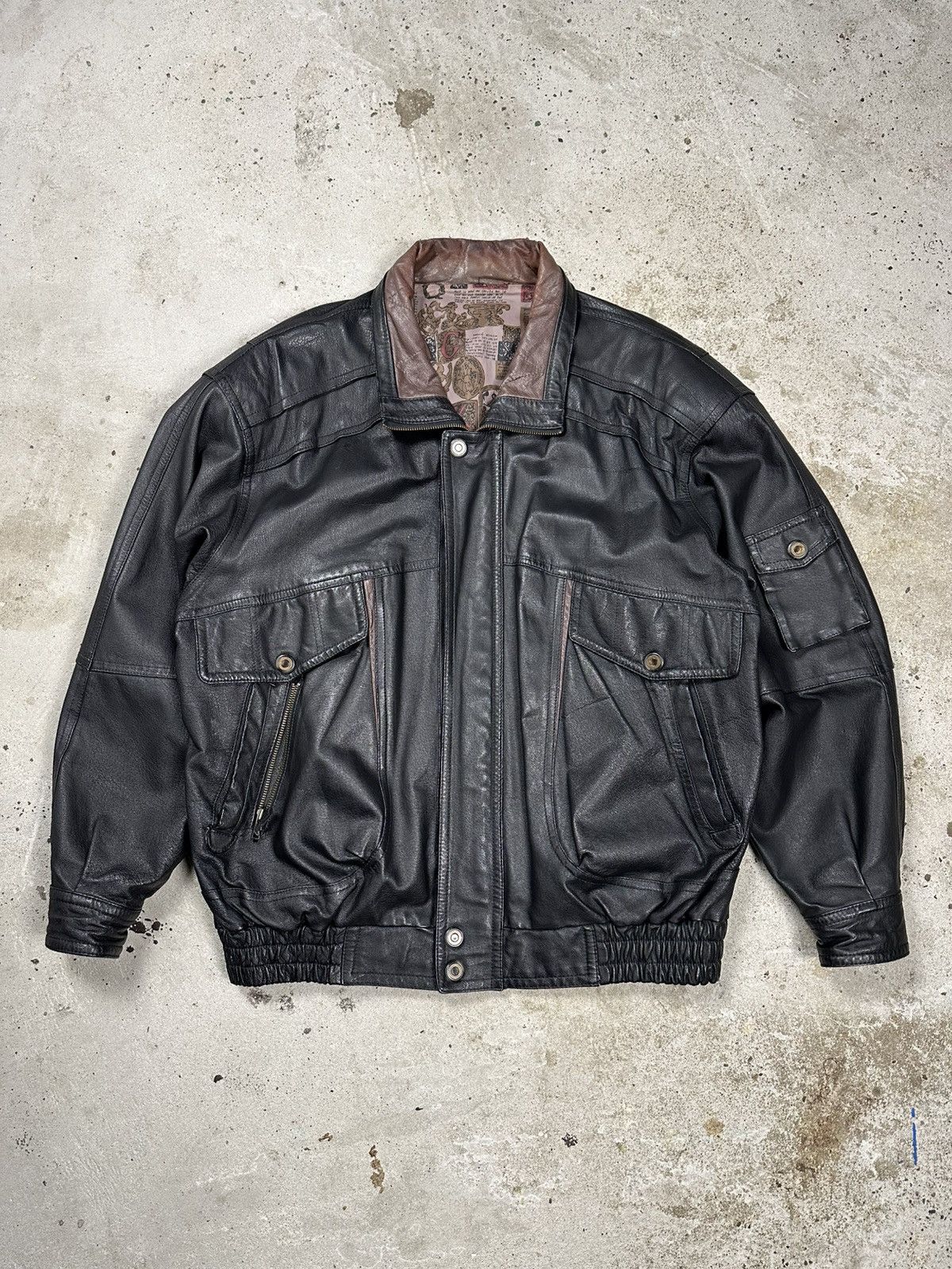 Vintage Vintage 90s Black Leather Utility Distressed Bomber Jacket Size US XL / EU 56 / 4 - 1 Thumbnail