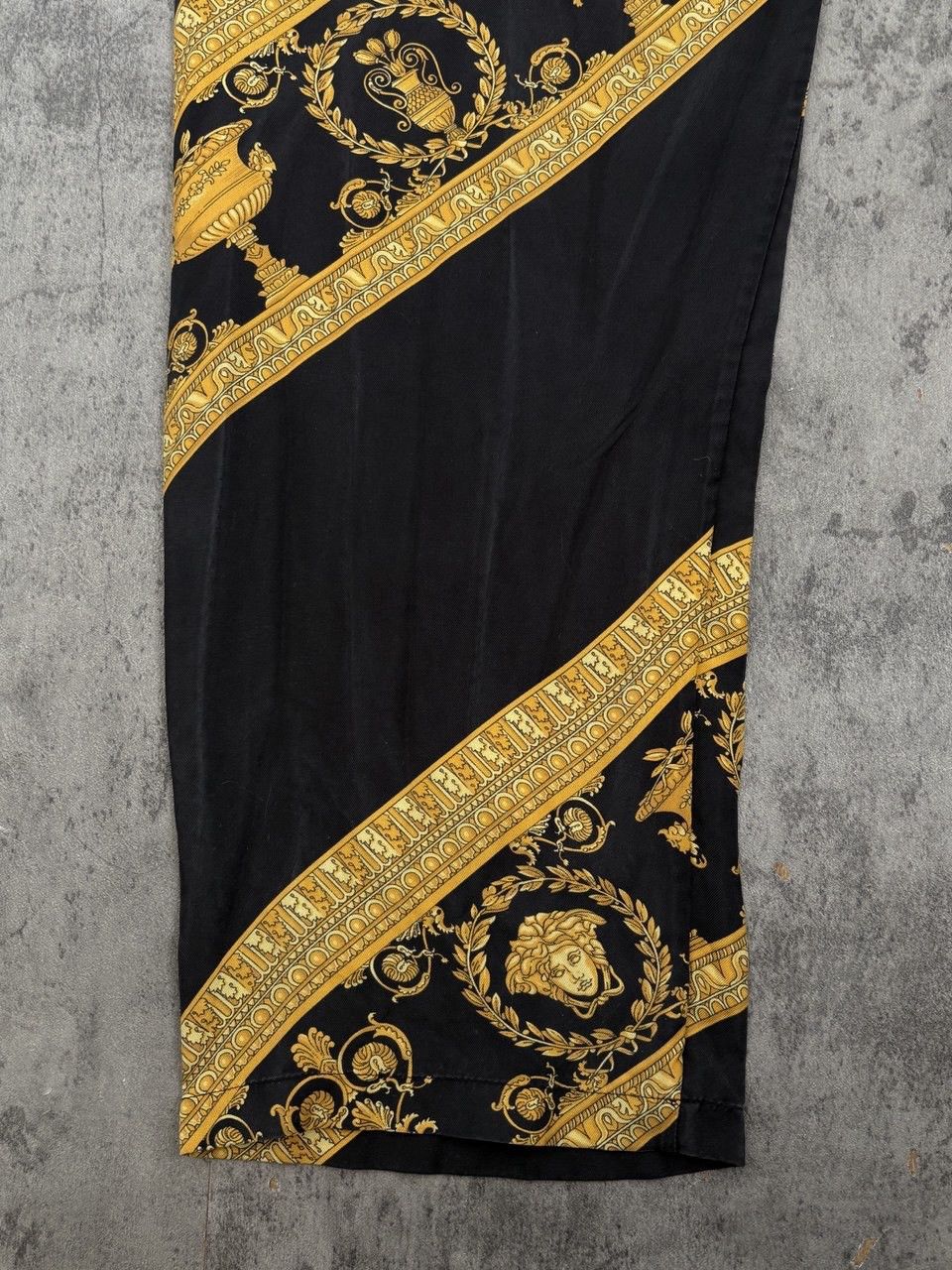 Versace Versace Black Gold Baroque Mulberry Silk Pajama Pants Size US 32 / EU 48 - 6 Thumbnail