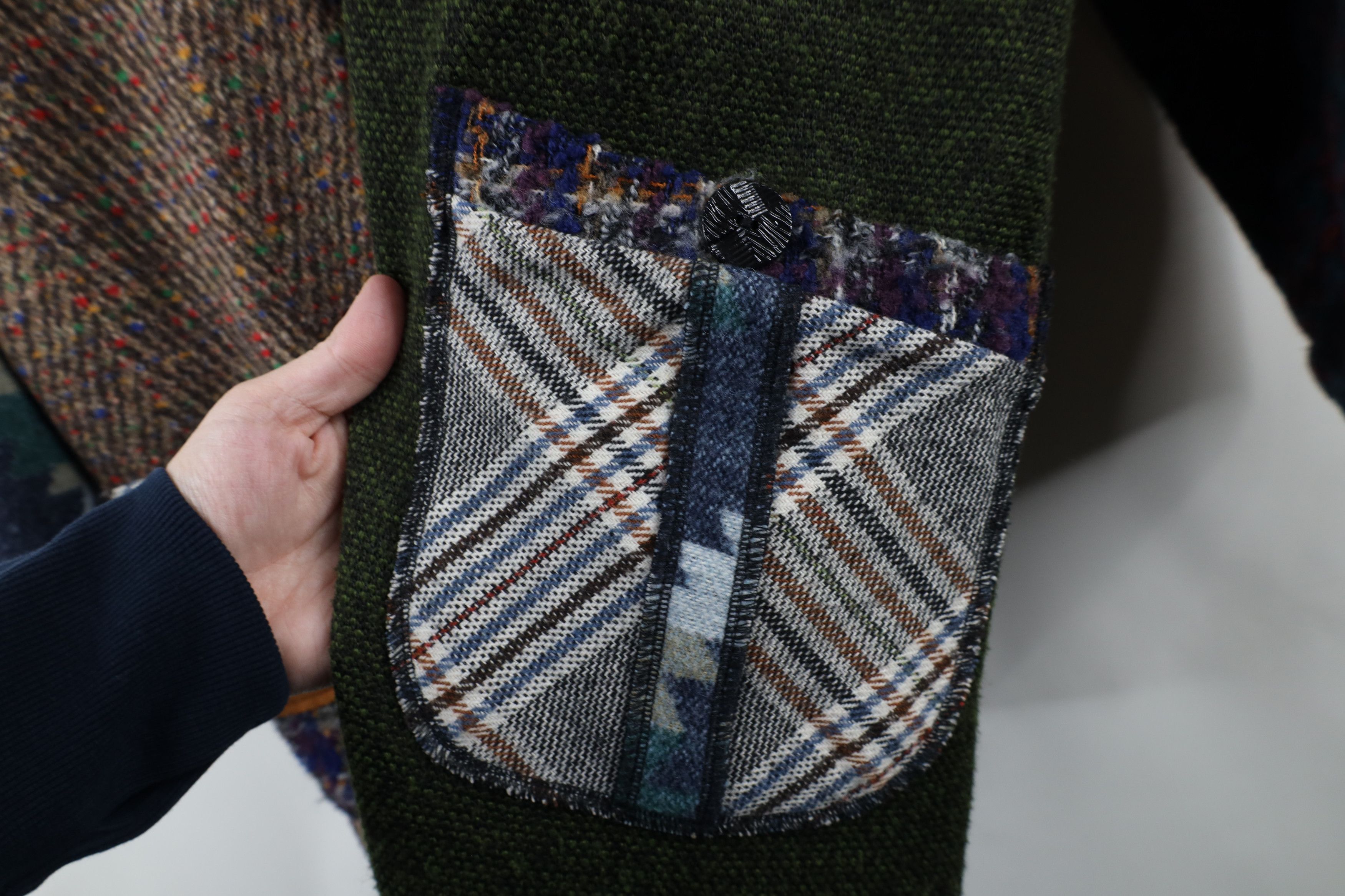 Vintage Vintage 90s Streetwear Fleck Patchwork Quilted Button Jacket Size 3XL / US 20-22 - 9 Thumbnail