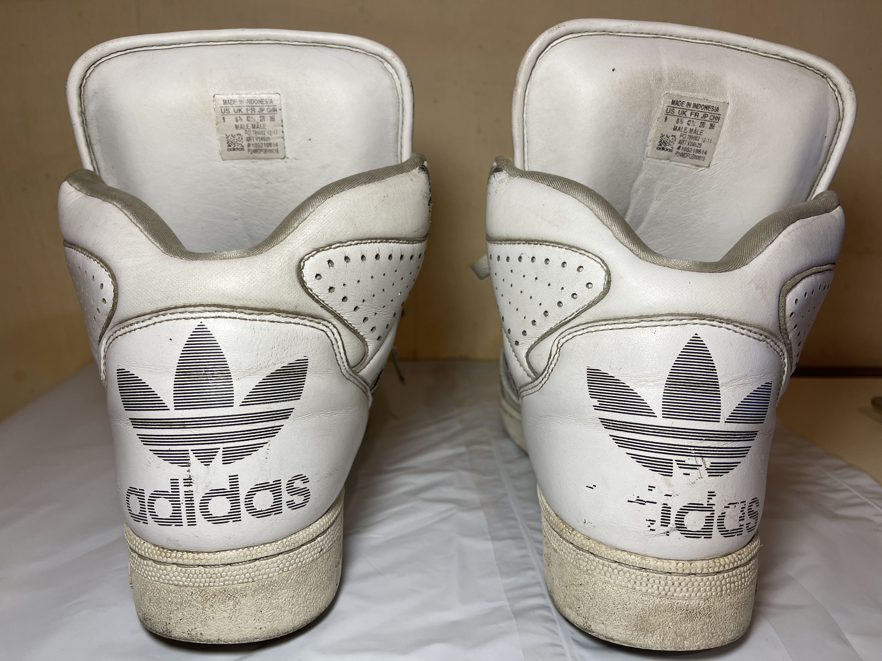Adidas × Jeremy Scott Adidas sneakers, Jeremy Scott Instinct, Hi Top shoes, V24529 Size US 9 / EU 42 - 15 Thumbnail