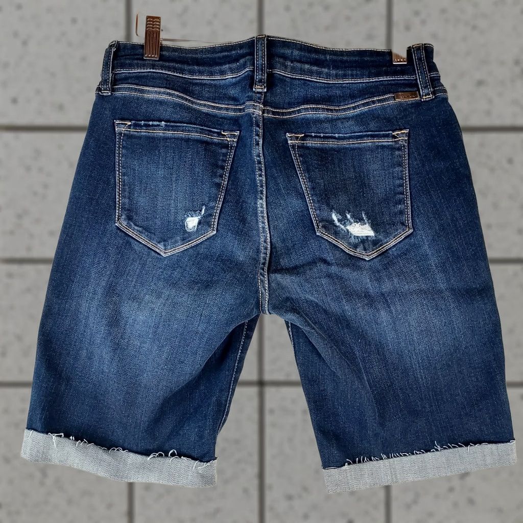 Vintage VINTAGE KanCan Bermuda Shorts Women 9/28 Distressed Denim Rolled Raw Hem KC8557BD Blue 5-Pocket Summer Spring Women's Regular Size 9/28 XS? Size 28" / US 6 / IT 42 - 1 Thumbnail