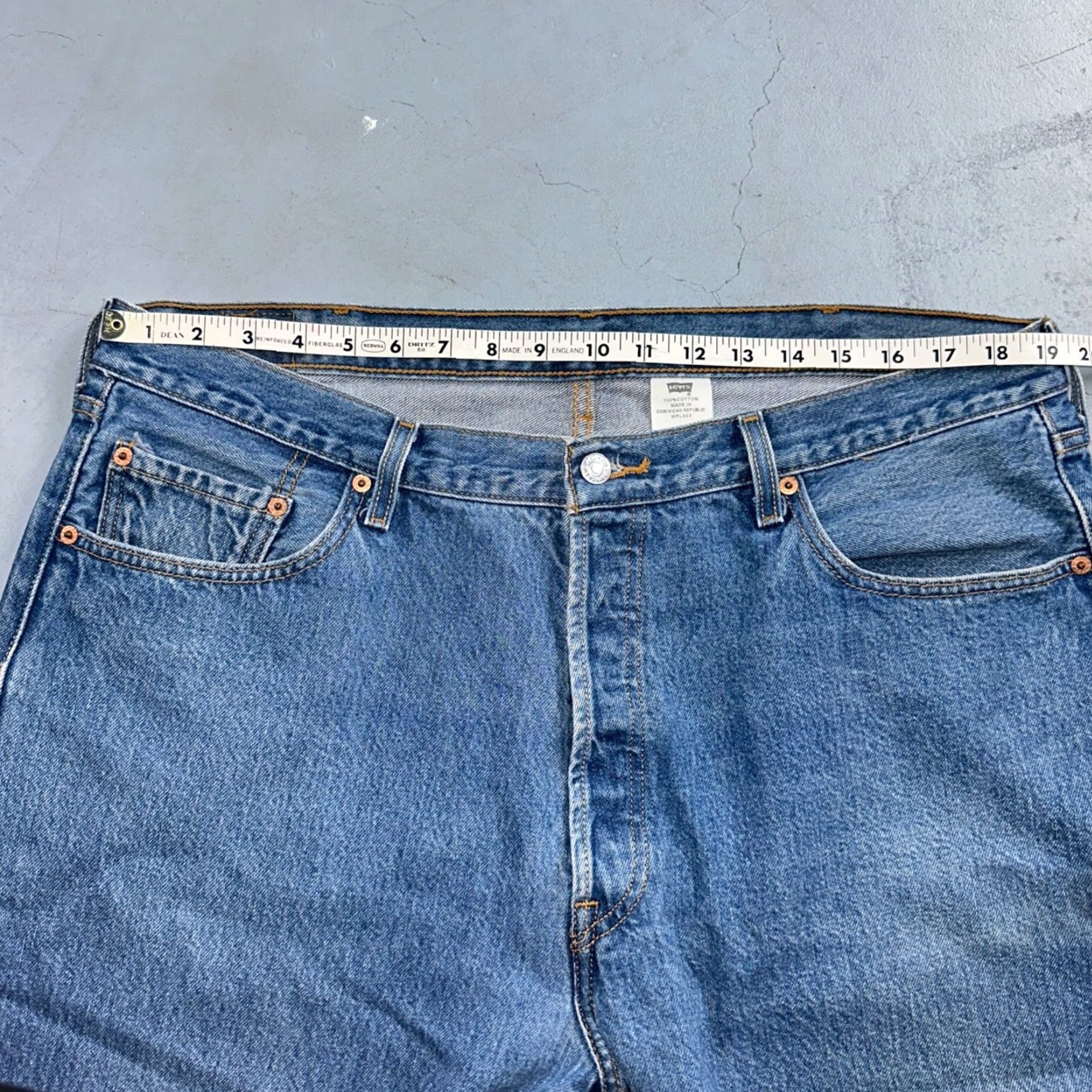 Levi's VINTAGE Levi's 501 Jeans Men Classic Straight Blue Denim 42x32 90s Mid Rise 10-12 in Regular Size US 42 / EU 58 - 7 Thumbnail