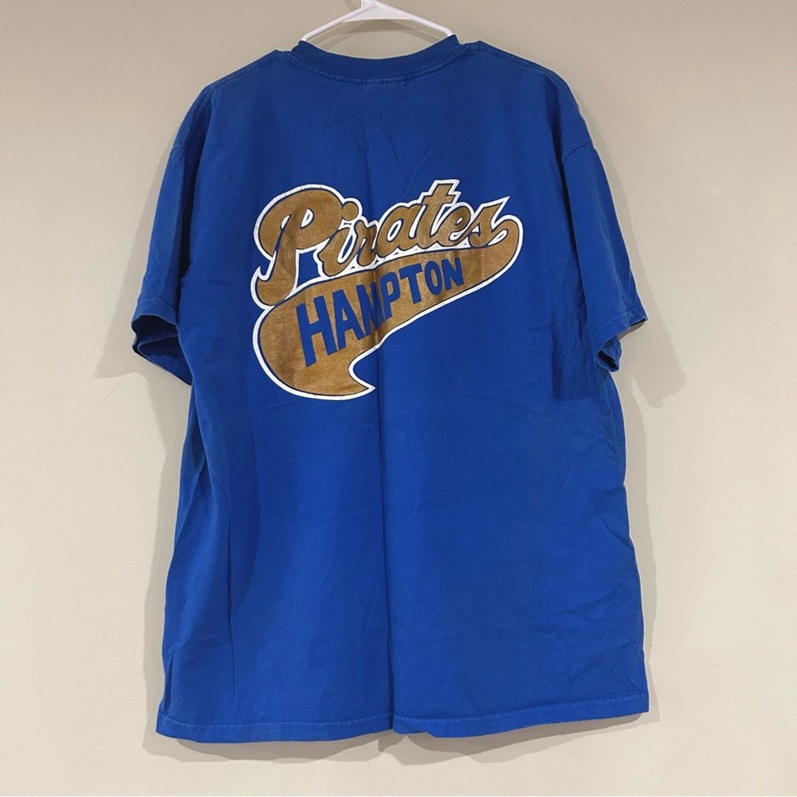 Gildan Vintage Hampton Institute Pirates Shirt Size US XL / EU 56 / 4 - 2 Thumbnail