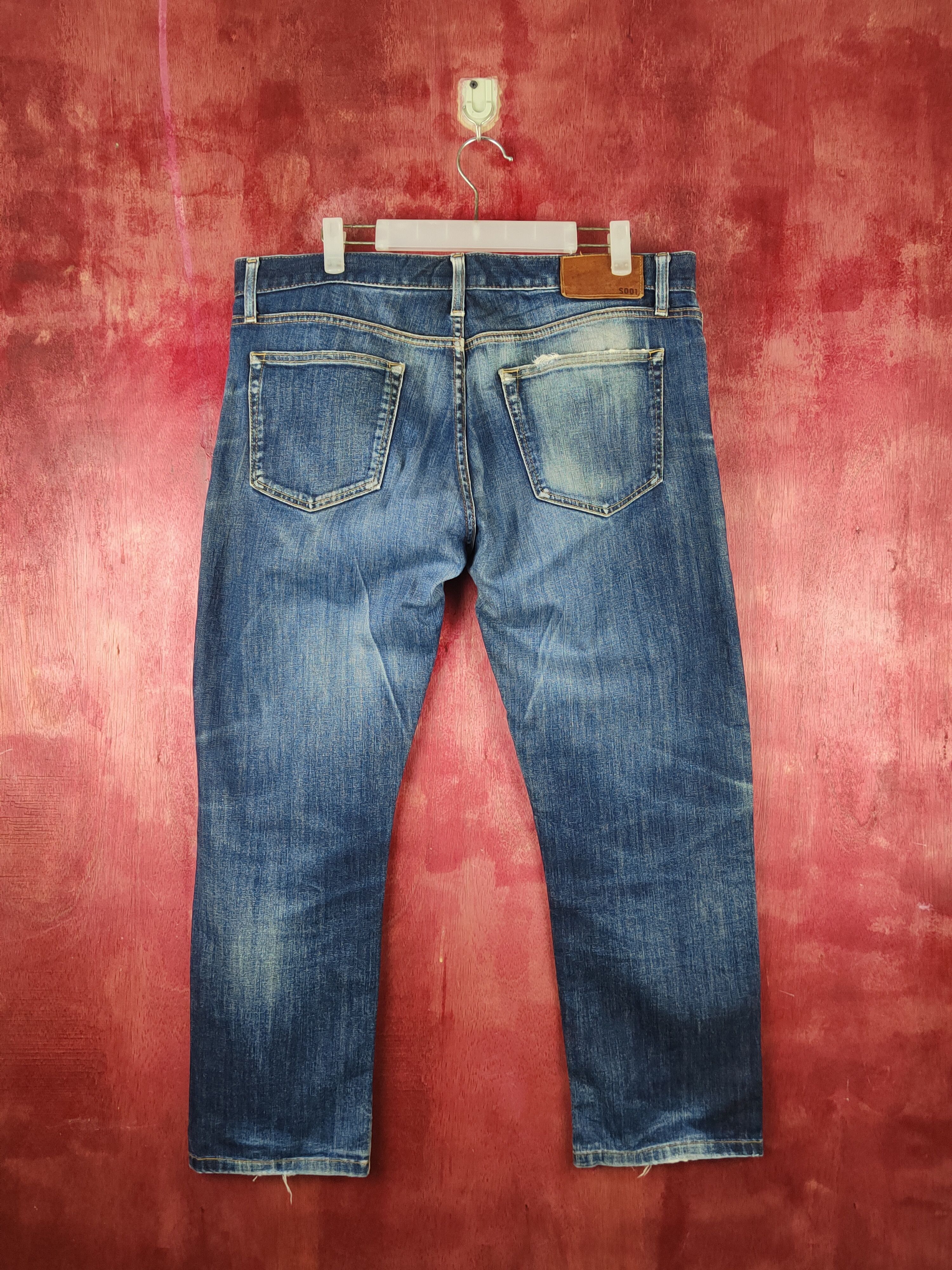 Japanese Brand Uniqlo Dark Blue Distressed ripped faded Denim #S1546 Size US 35 - 7 Thumbnail