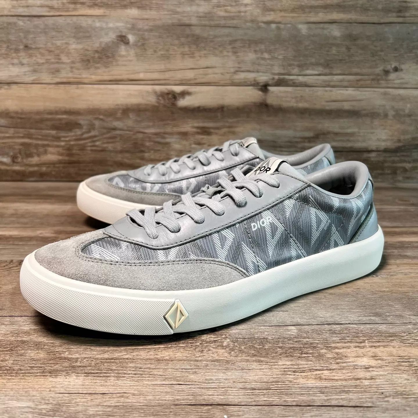 Dior DIOR B101 Low Top Sneaker Gray/White Houndstooth 44 Size US 11 / EU 44 - 1 Thumbnail
