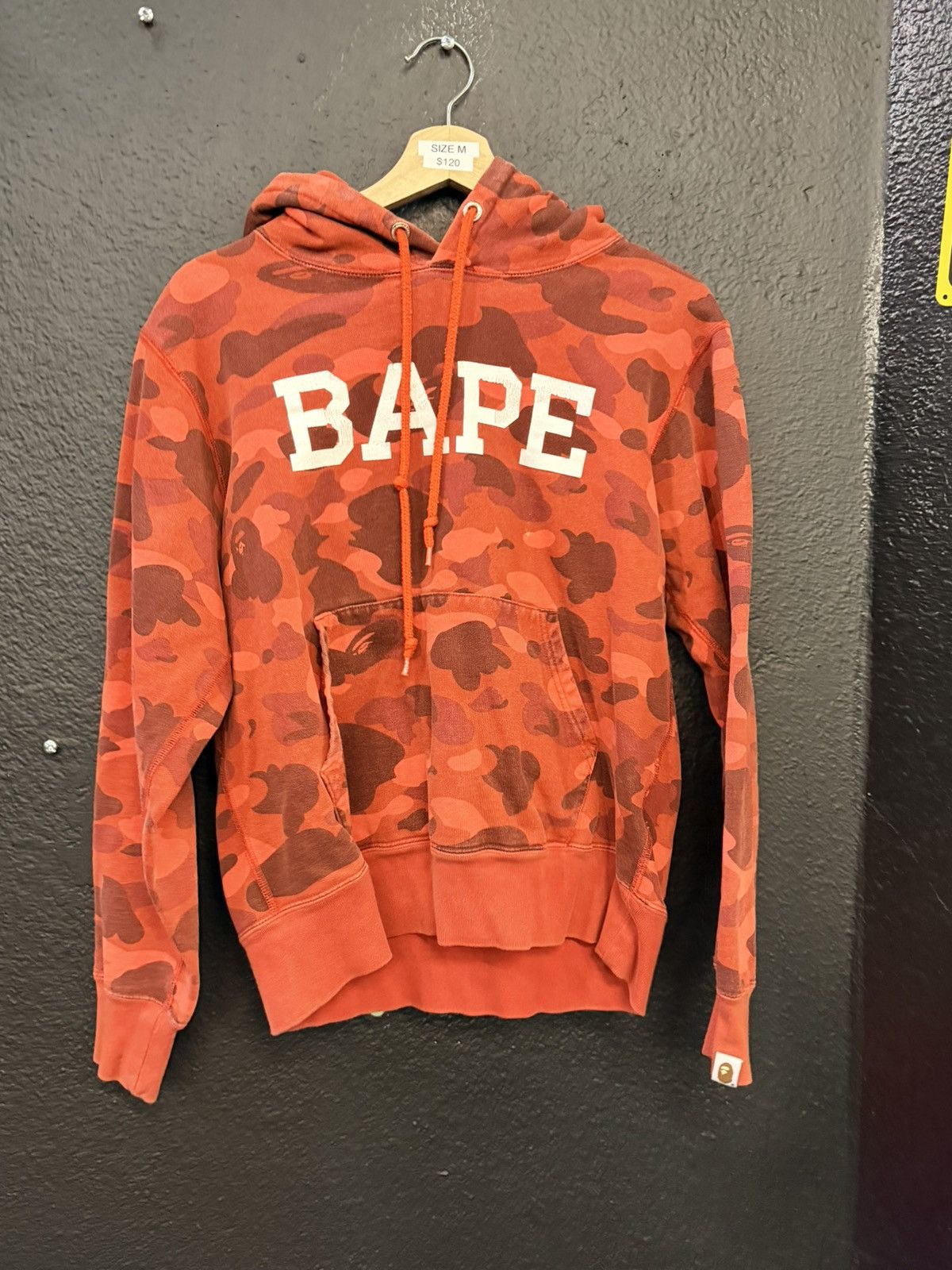 Bape Bape Red Camo Hoodie Size US M / EU 48-50 / 2 - 1 Thumbnail