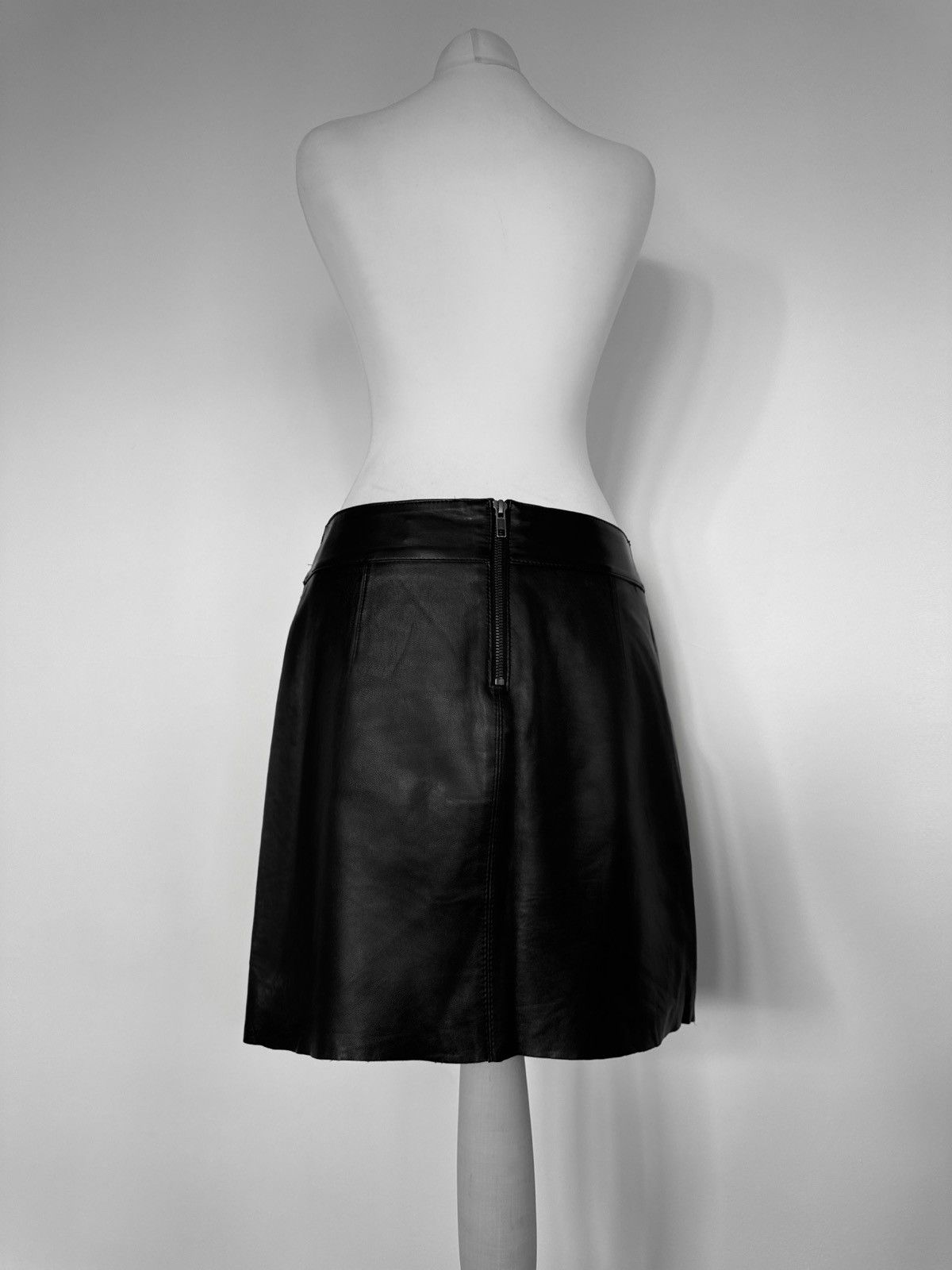 Helmut Lang Archive Helmut Lang Leather Skirt Size 28" / US 6 / IT 42 - 3 Thumbnail