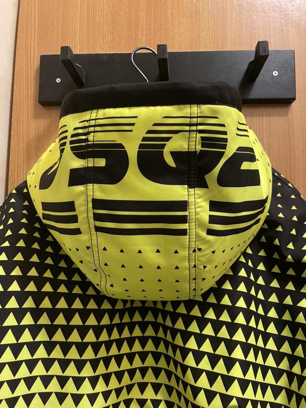 Dsquared2 Dsquared2 ORIGINAL SKI Jacket Size 16Y Junior Men Sz S Fluo Size US S / EU 44-46 / 1 - 5 Thumbnail