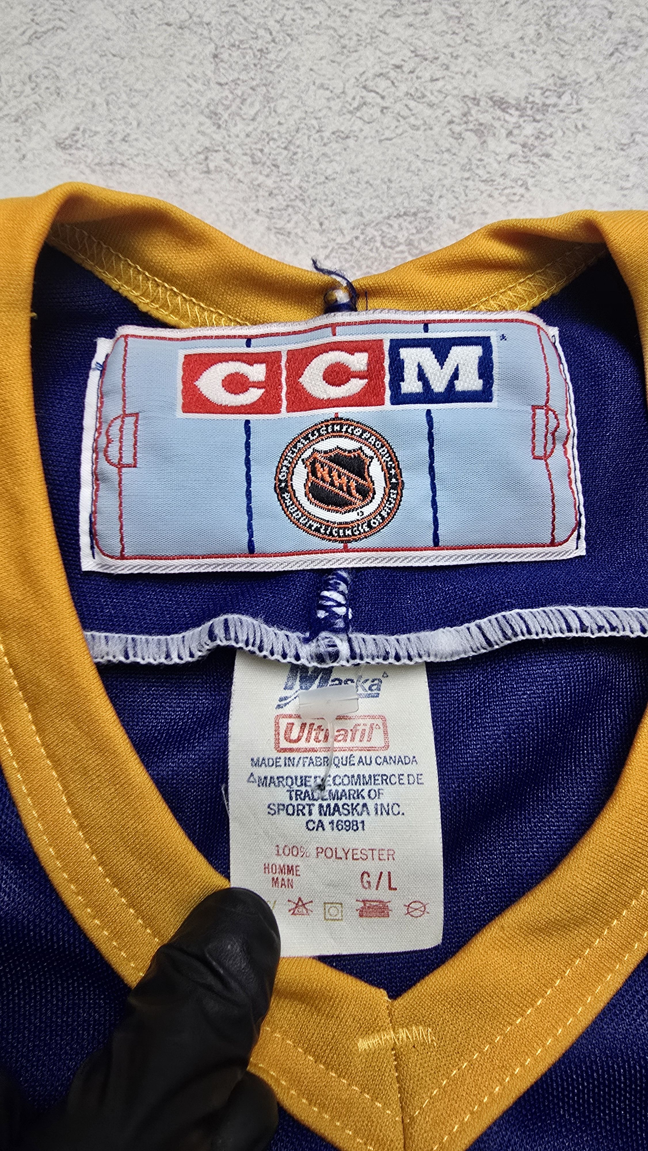 Ccm Vintage 90s NHL Buffalo Sabres CCM Blue Jersey Retro Logo Size US L / EU 52-54 / 3 - 24 Thumbnail