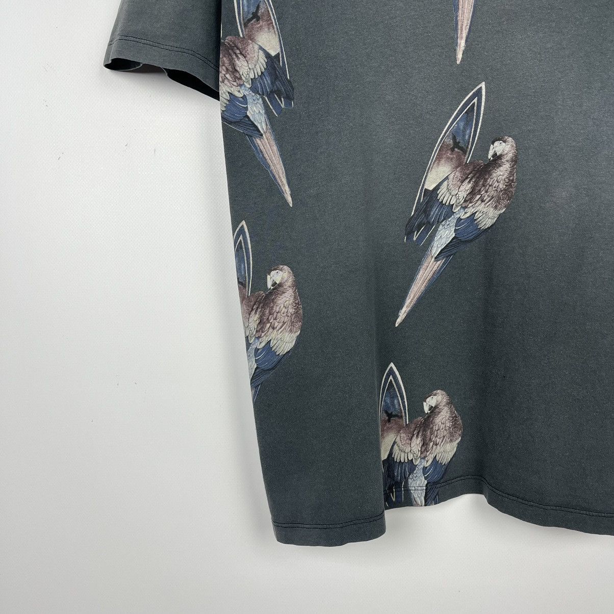 Allsaints Designer Allsaints surfin bird oversize fit y2k tee Size US M / EU 48-50 / 2 - 5 Thumbnail