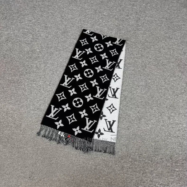 Louis Vuitton Louis Vuitton Old-print black and grey reversible wool sca Size ONE SIZE - 2 Thumbnail