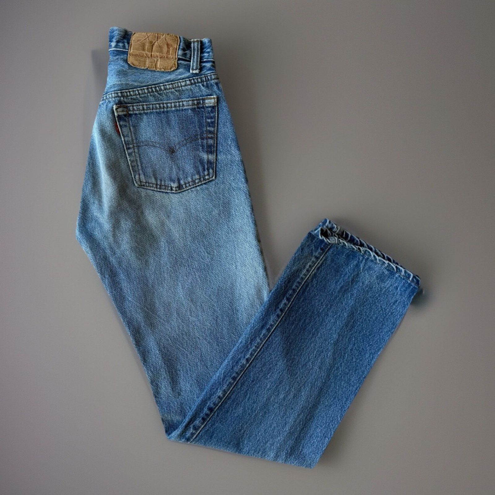 Levi's × Vintage Vintage Levis 501 Jeans 28 Blue 80s Medium Wash Made USA Size US 28 / EU 44 - 1 Thumbnail