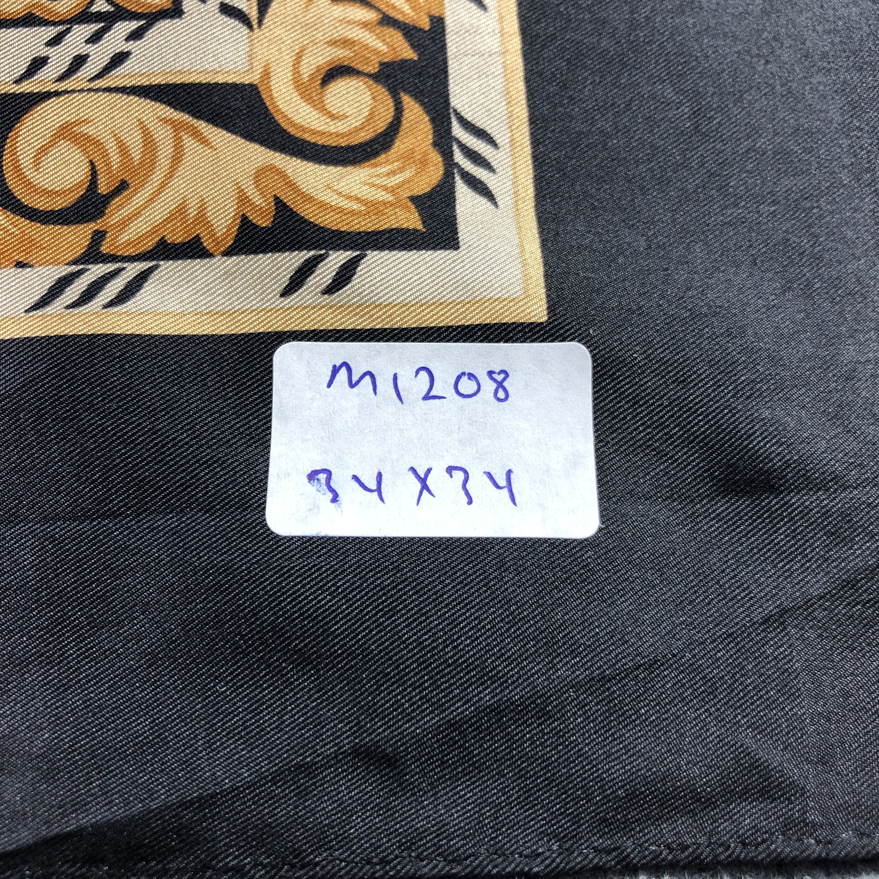 Japanese Brand Vintage Luxury Baroque Design Silk Scarf M1208 Size ONE SIZE - 7 Thumbnail