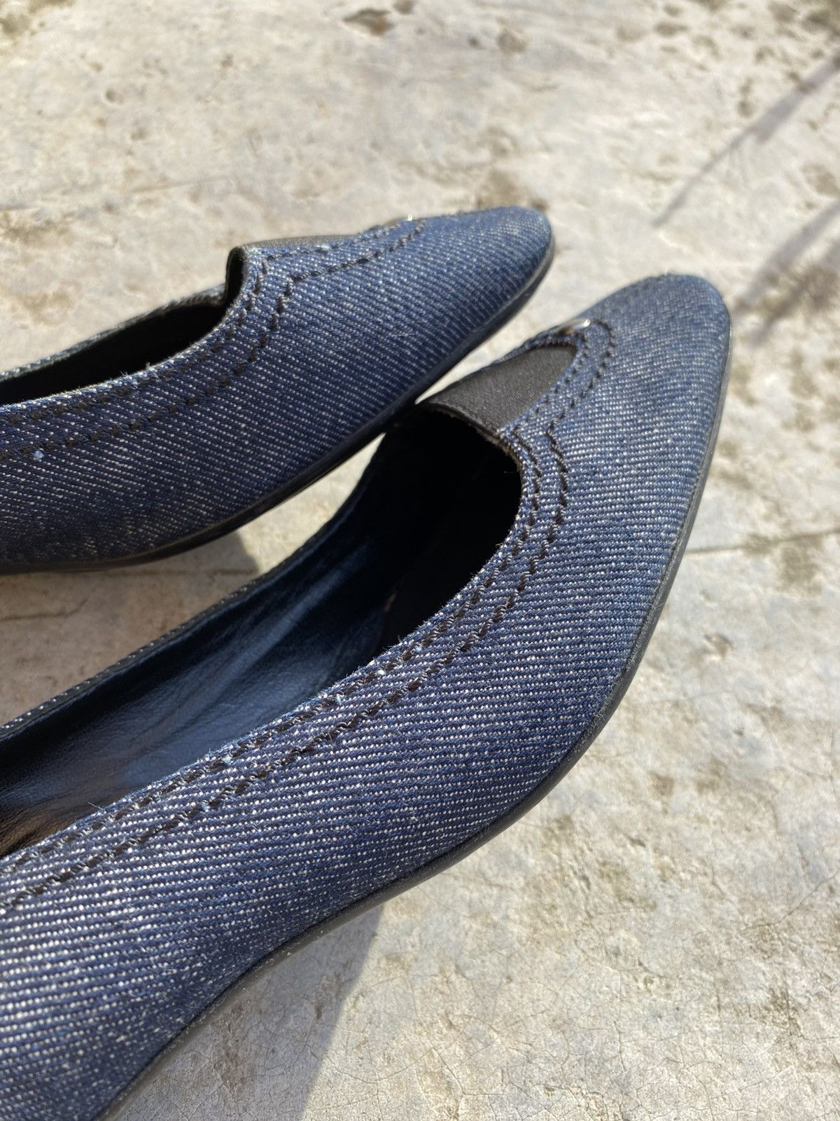 Miu Miu Vintage Miu Miu Denim Low Heel Shoe Size US 5 / IT 35 - 20 Thumbnail