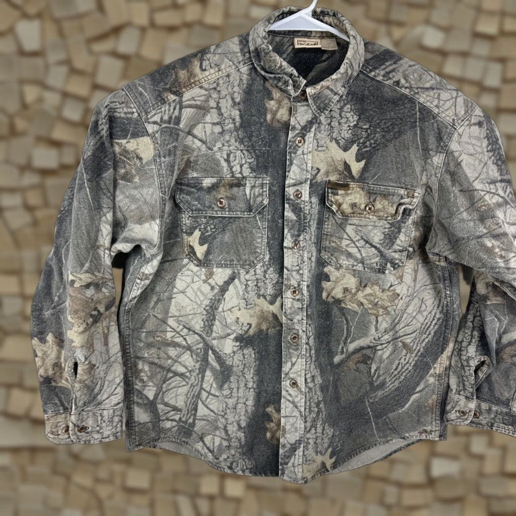 Vintage VINTAGE Woolrich Shirt Men L Camouflage Hunting Outdoor Casual Workwear Beige Flannel Button-Up Pockets Long Sleeve Realtree Fall Winter Spring Mens Size US L / EU 52-54 / 3 - 1 Thumbnail