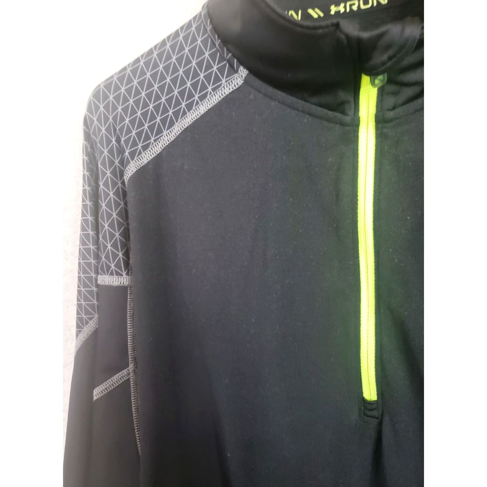 Under Armour Under Armour Shirt Men XL Black Mock Neck 1/4 Zip Long Sleeve ColdGear Thumb Hole Athletic Shirt Size US XL / EU 56 / 4 - 5 Thumbnail