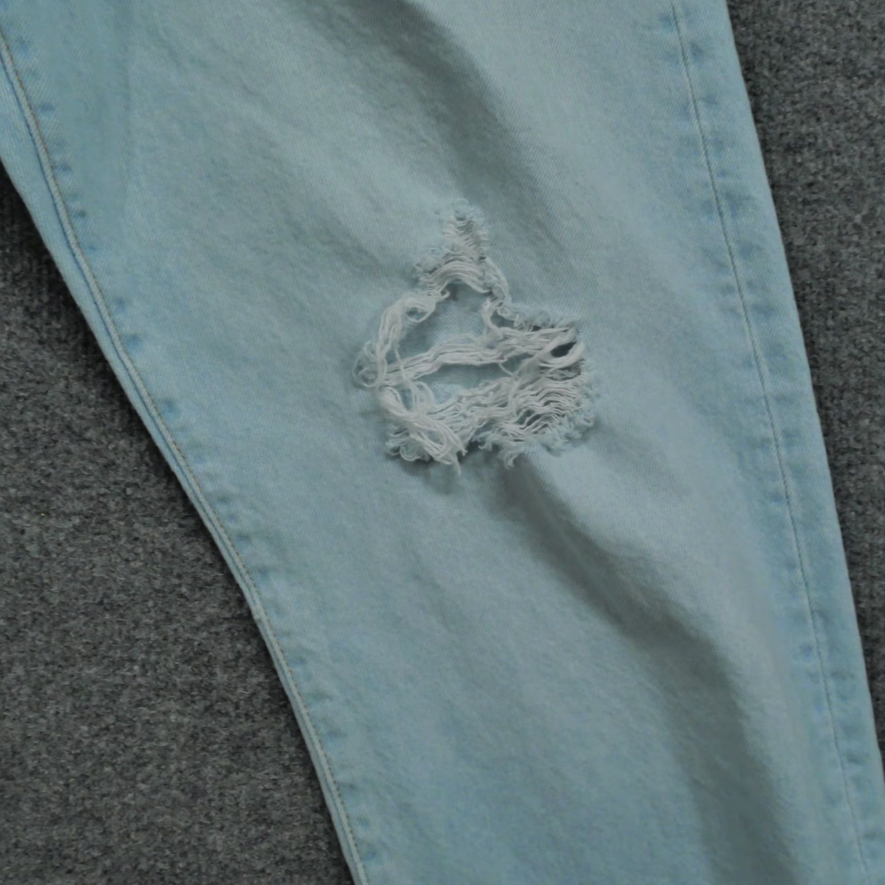 Levi's VINTAGE Levi's Jeans Women 32x27 Blue Distressed High Rise Relaxed Straight 5-Pocket Denim Pants Ladies Girls Mens Size 24" / US 00 / IT 34 - 4 Thumbnail
