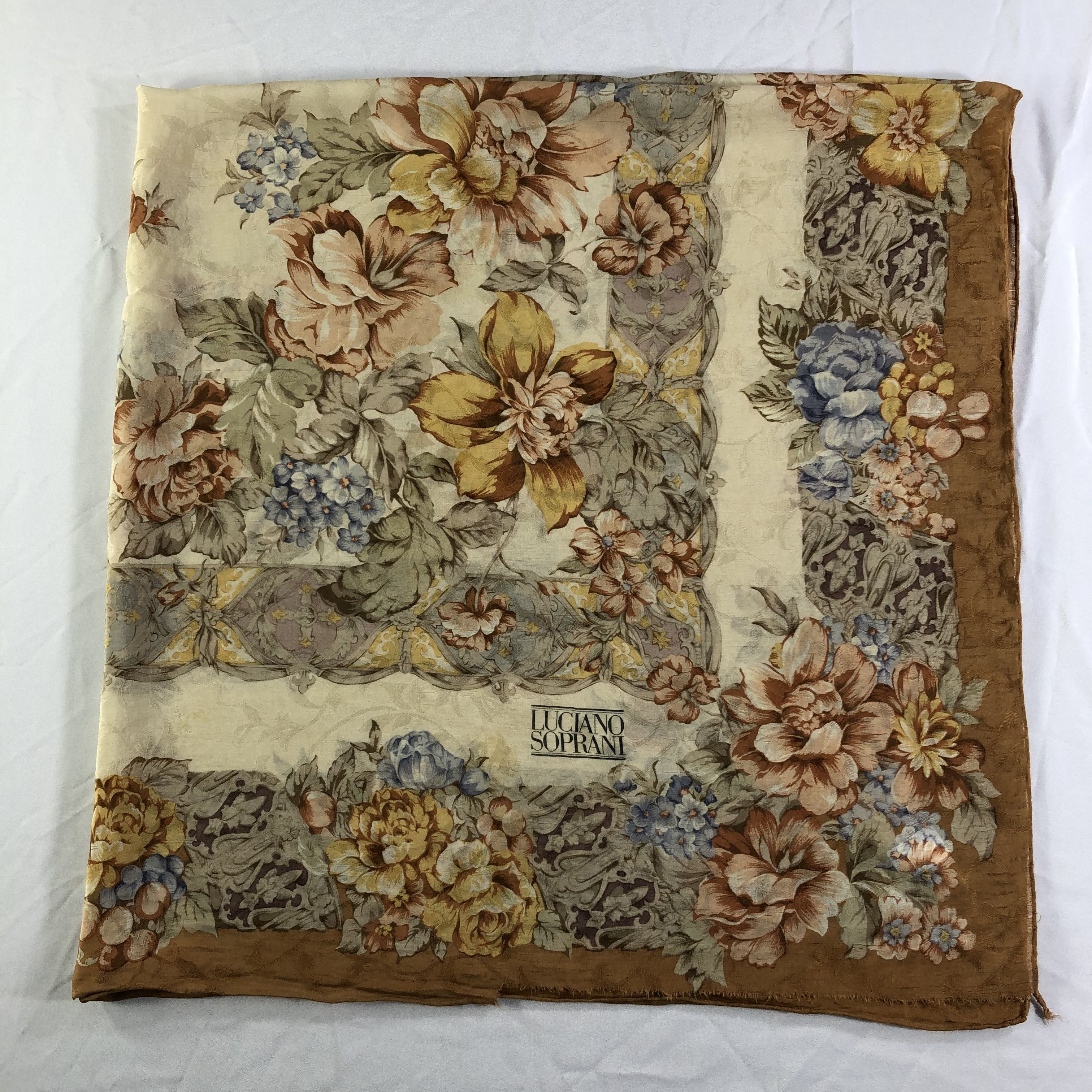 Vintage Vintage Luciano Soprani Silk Scarf Size ONE SIZE - 2 Thumbnail