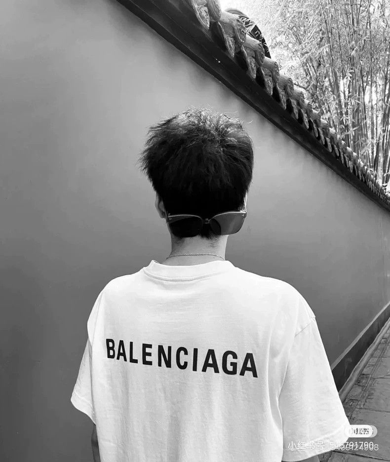 Balenciaga Balenciaga Back logo short sleeve 2503-Nextarrow Size US S / EU 44-46 / 1 - 6 Thumbnail