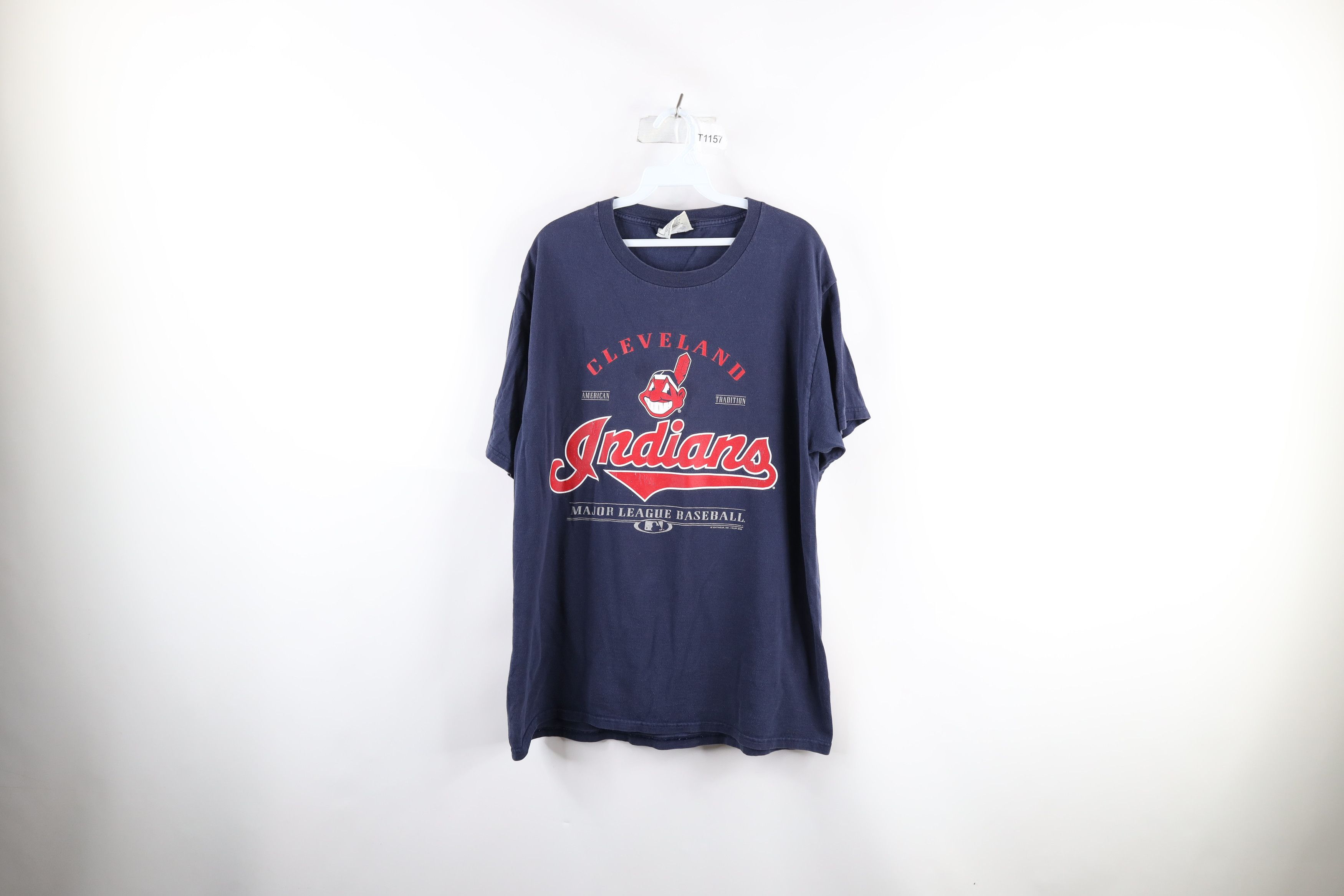 Vintage Vintage Y2K 2000 Chief Wahoo Cleveland Indians T-Shirt Size US L / EU 52-54 / 3 - 1 Thumbnail