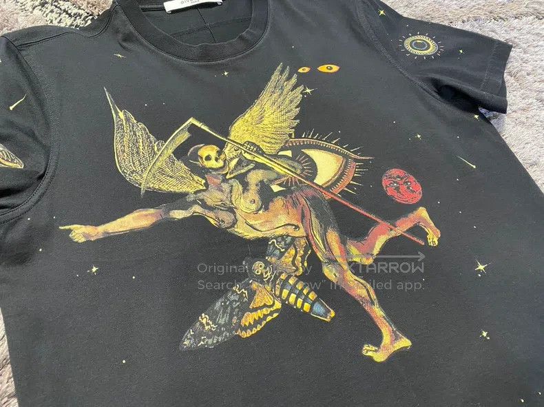 Givenchy Givenchy Short Sleeve Size US M / EU 48-50 / 2 - 3 Thumbnail