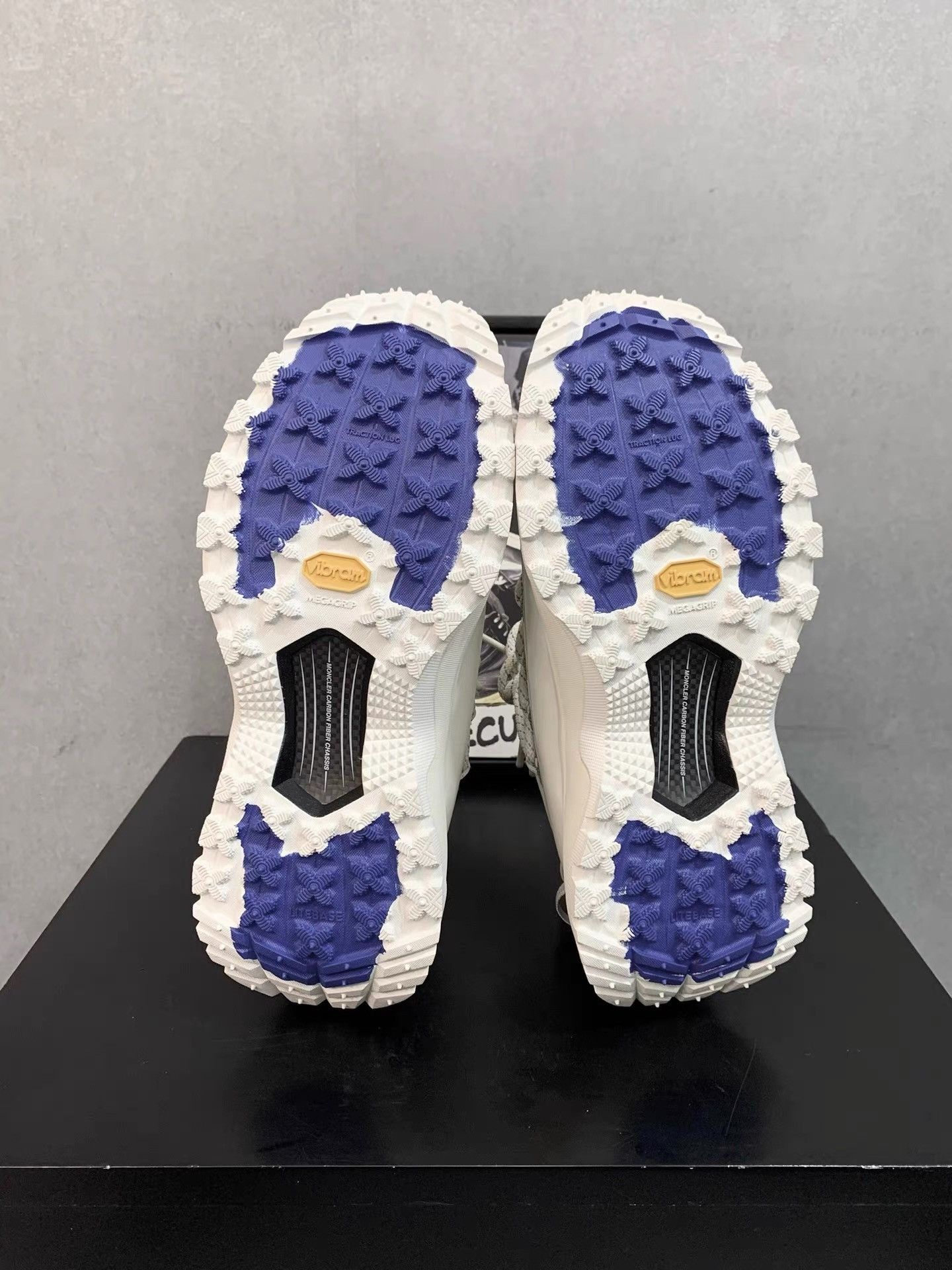 Moncler Moncler Trailgrip Lite 2 Trainers K34 Size US 5 / EU 37 - 7 Thumbnail