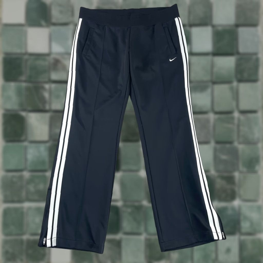 Nike NIKE Striker Warm Up Pants Women L Black Striped Ankle Zip Activewear Size 36" / US 14 / IT 50 - 1 Thumbnail