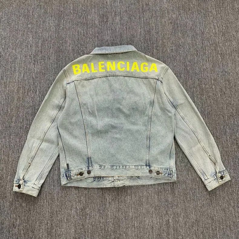 Balenciaga Balenciaga Logo Washed Denim Jacket. Size US XS / EU 42 / 0 - 1 Thumbnail