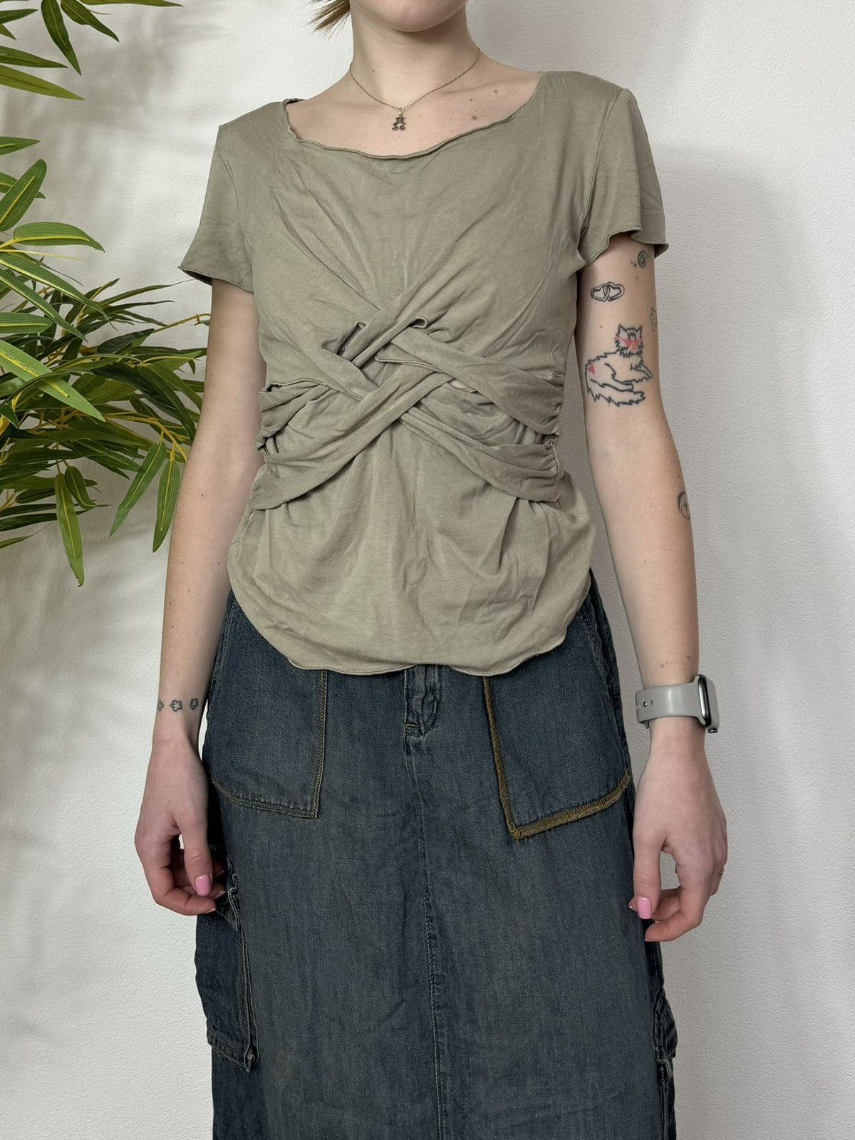 Armani Collezioni VINTAGE ARMANI AVANT GARDE TANK TOP TEE Size L / US 10 / IT 46 - 1 Thumbnail