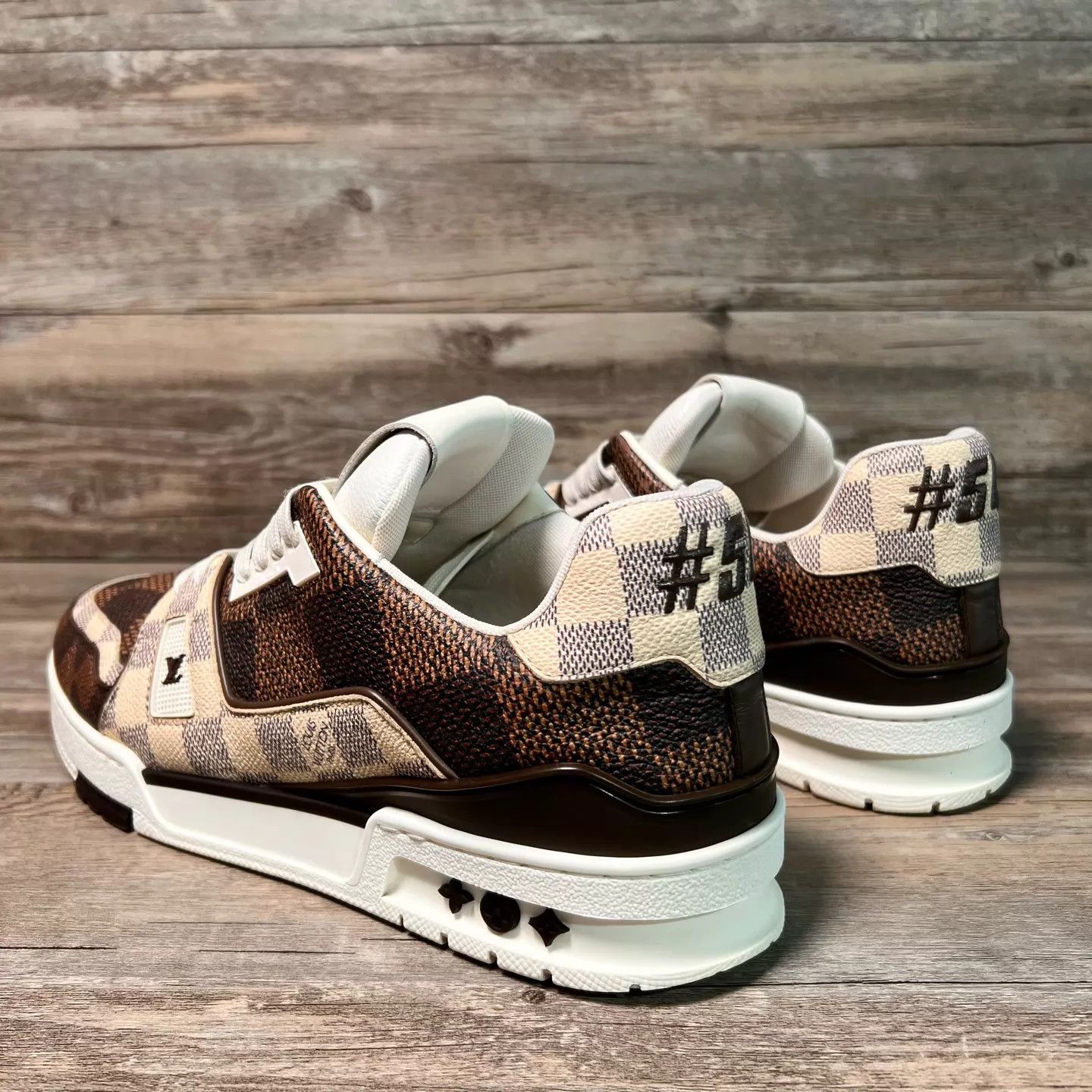 Louis Vuitton LV Trainer Brown Checkerboard UK9/43 95 New No Box Size US 10 / EU 43 - 4 Thumbnail