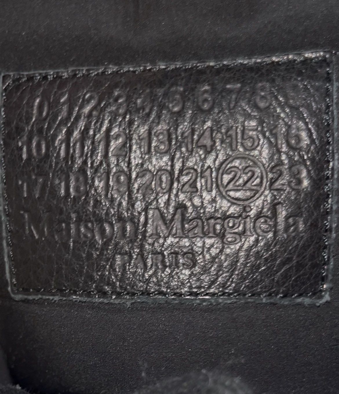 Maison Margiela Maison Margiela Future 8 41 High Top Sneakers Black Size US 8 / EU 41 - 11 Thumbnail