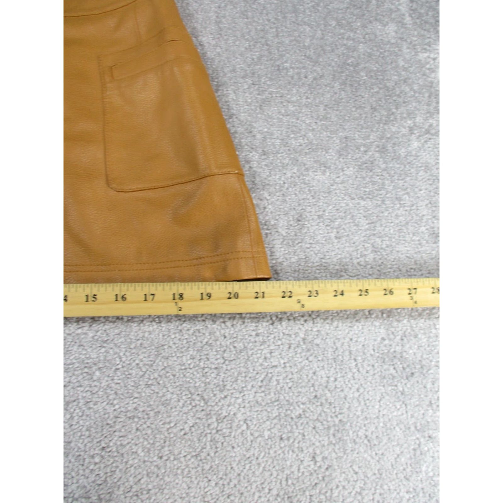 Free People VINTAGE Free People Skirt Womens 2 Light Brown Faux Leather Zip Front A-Line Short Lined Zipper Mens? Size 26" / US 2 / IT 38 - 3 Thumbnail