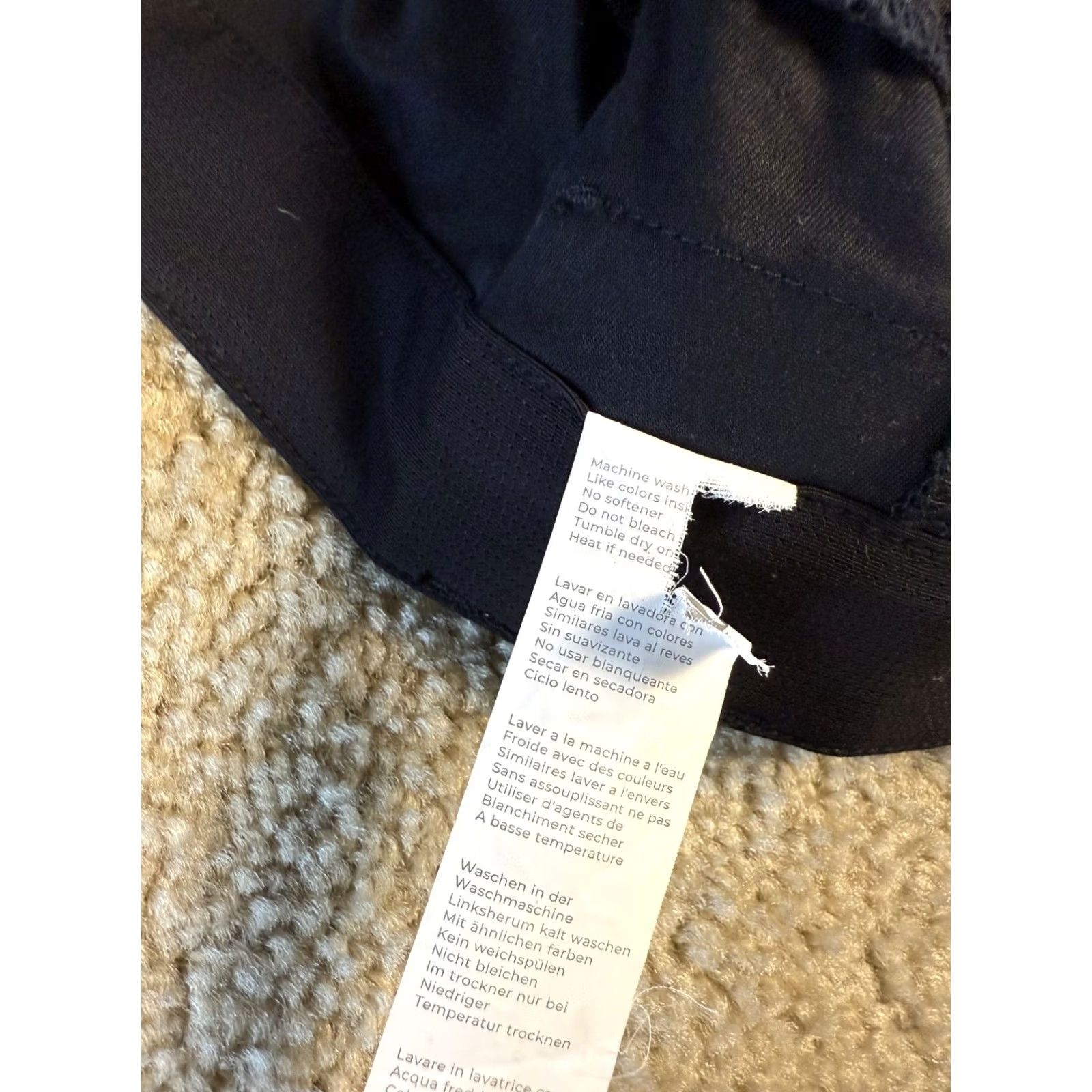 Fabletics Fabletics Men Pants 35x30 Chino Lightweight Stretch Flat Front Regular Inseam 30 Gray Solid Print E185 Size US 35 - 4 Thumbnail