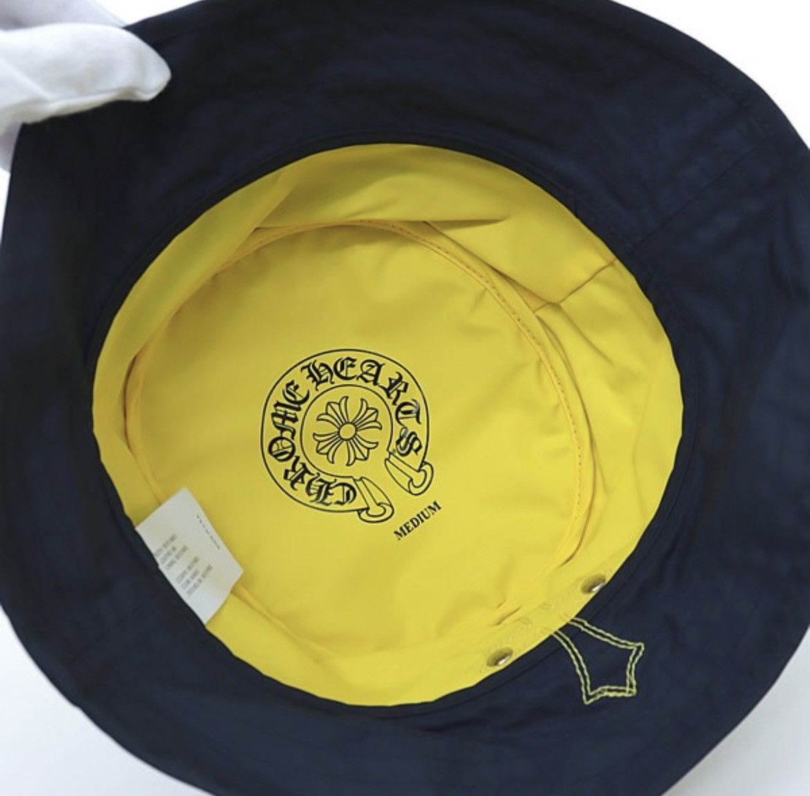 Chrome Hearts Chrome Hearts Lether Cross Label Nylon Bucket hat Size ONE SIZE - 6 Thumbnail