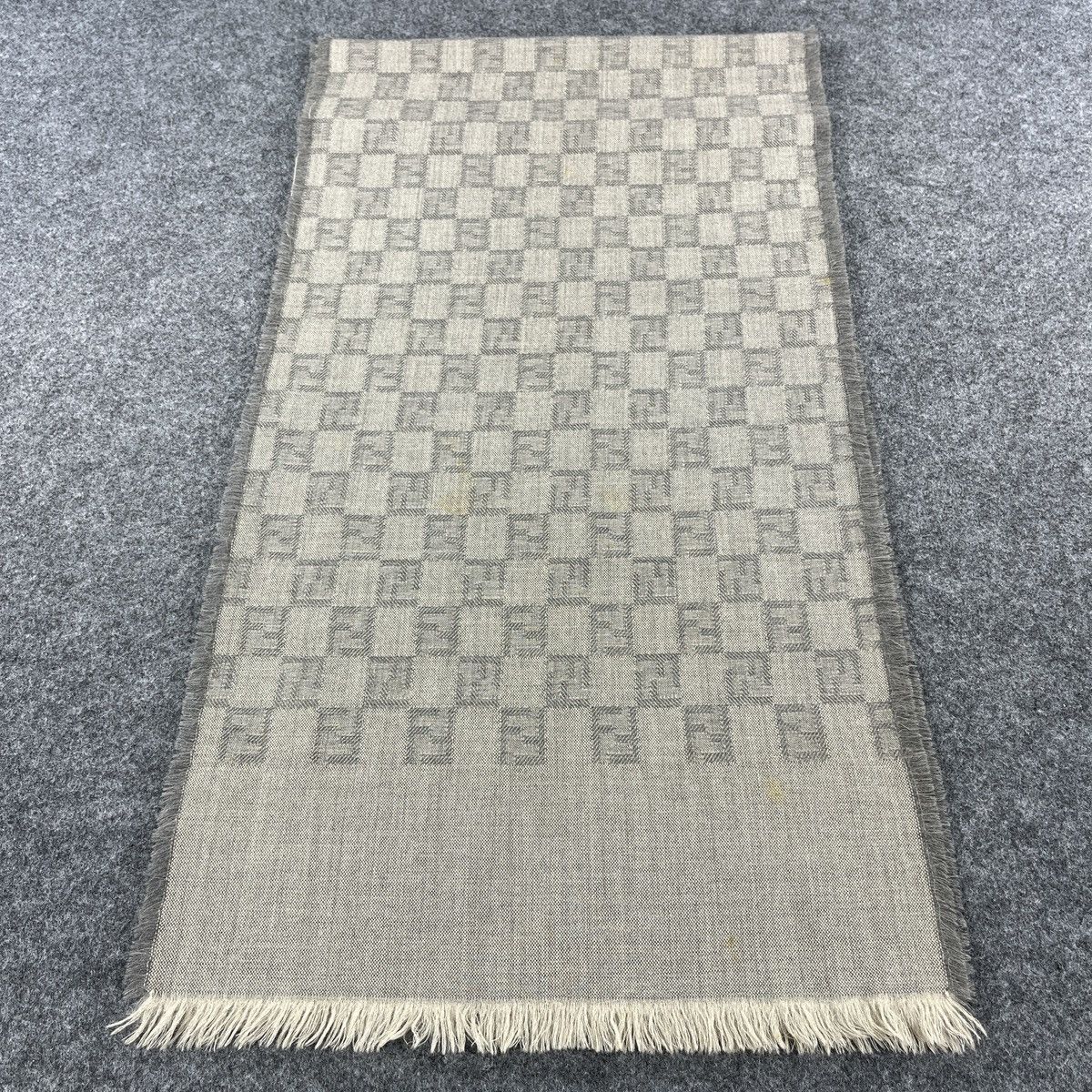 Fendi × Vintage Fendi Scarf / Muffler / Neckwear T1441 Size ONE SIZE - 1 Thumbnail