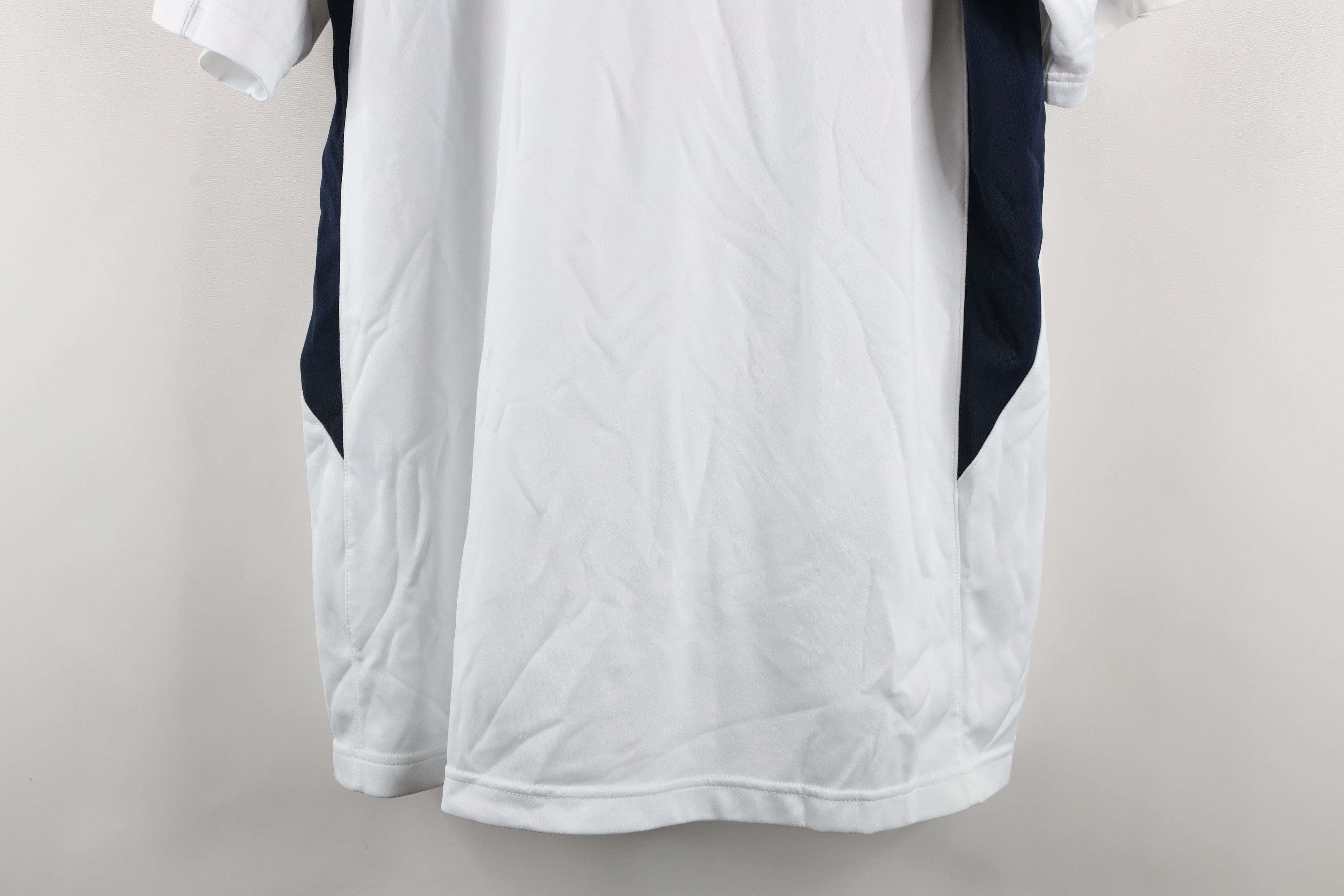 Nike Vintage Nike Scott Center Swoosh Knit Short Sleeve T-Shirt Size US L / EU 52-54 / 3 - 14 Thumbnail