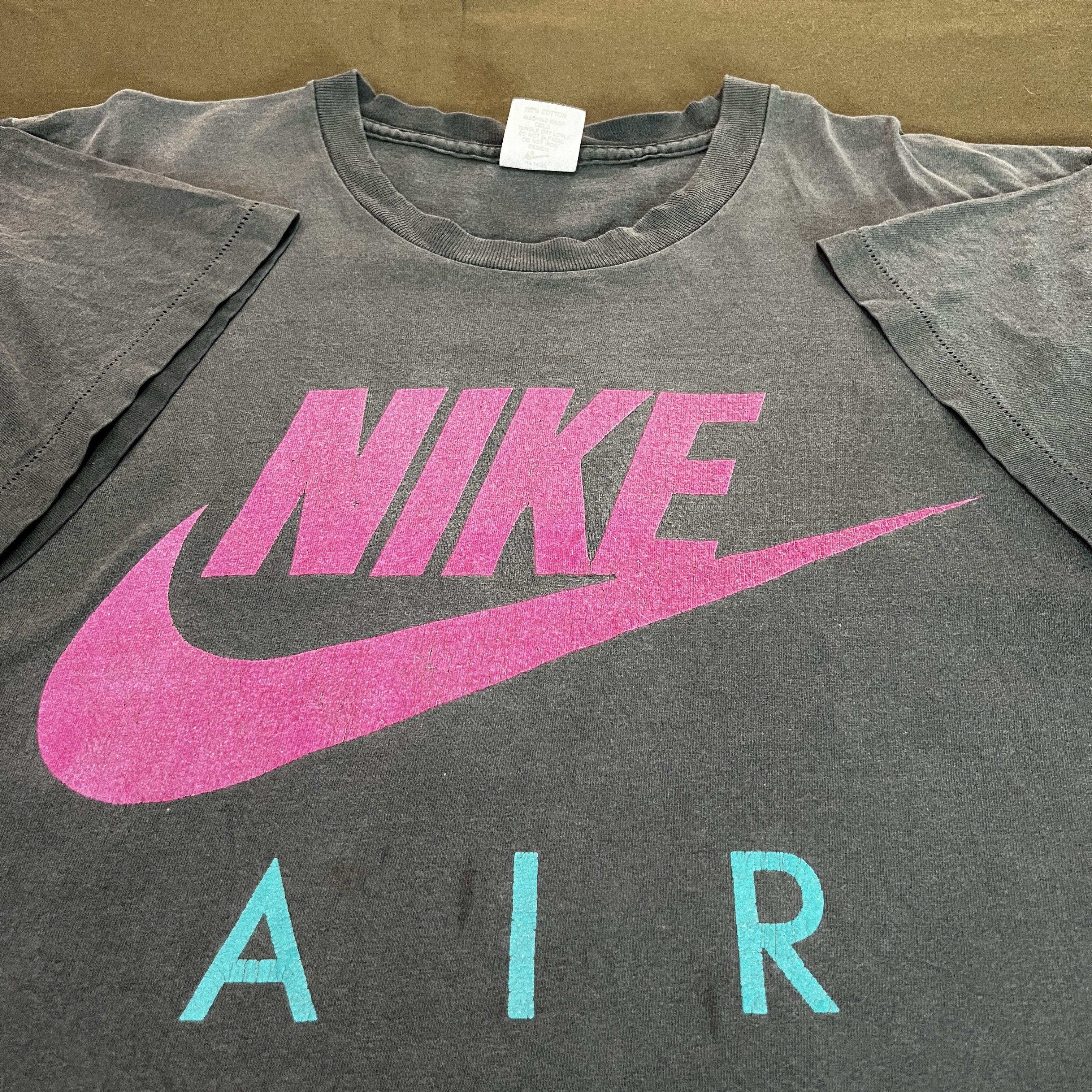 Nike Vintage 90s Nike Air Big Logo Tee Faded Size US M / EU 48-50 / 2 - 2 Thumbnail