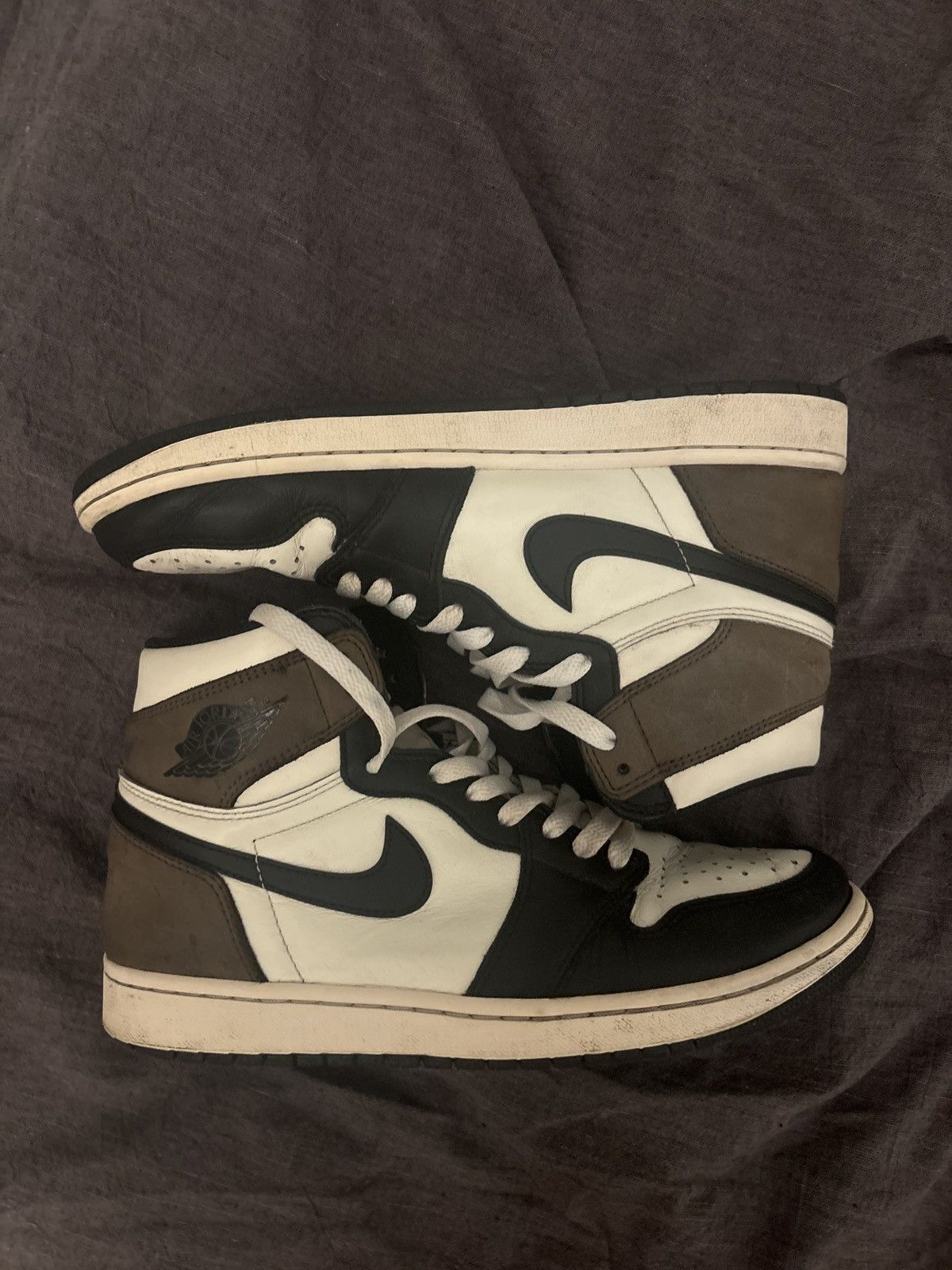 Jordan Brand × Nike Nike Jordan 1 high mocha Size US 9.5 / EU 42-43 - 2 Thumbnail