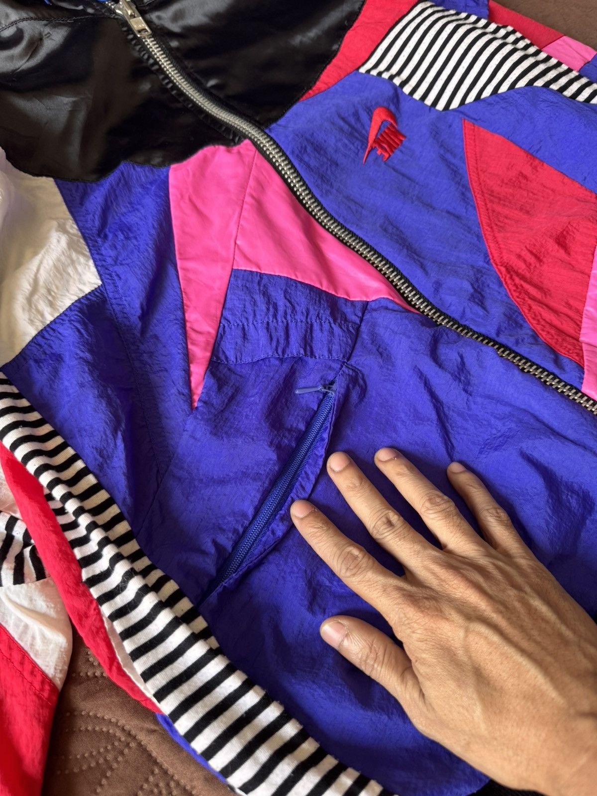 Vinti Andrews Vinti Andrews Archive Reconstructed Patchwork Nike rare❗️ Size US L / EU 52-54 / 3 - 8 Thumbnail