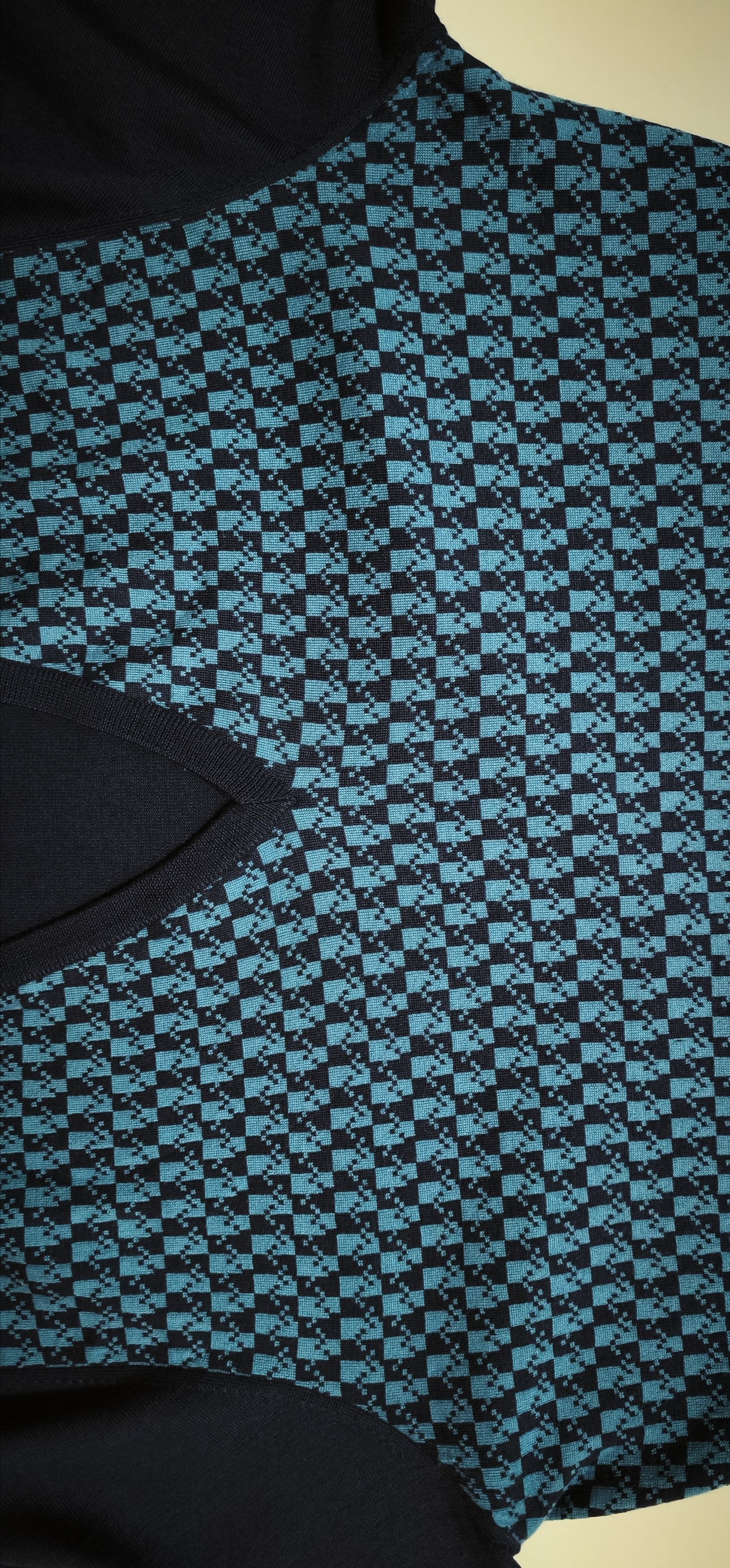 Prada Fall 2017 - Virgin wool sweater - blue chevron print Size US M / EU 48-50 / 2 - 16 Thumbnail