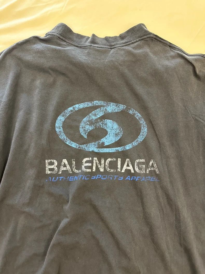 Balenciaga Balenciaga Surfing Logo Vintage Distressed Short Sleeve T- Size US M / EU 48-50 / 2 - 8 Thumbnail