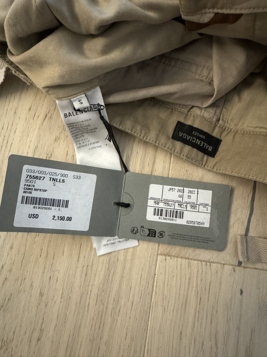 Balenciaga Balenciaga Large Camo Cargo Pants Size US 34 / EU 50 - 11 Thumbnail