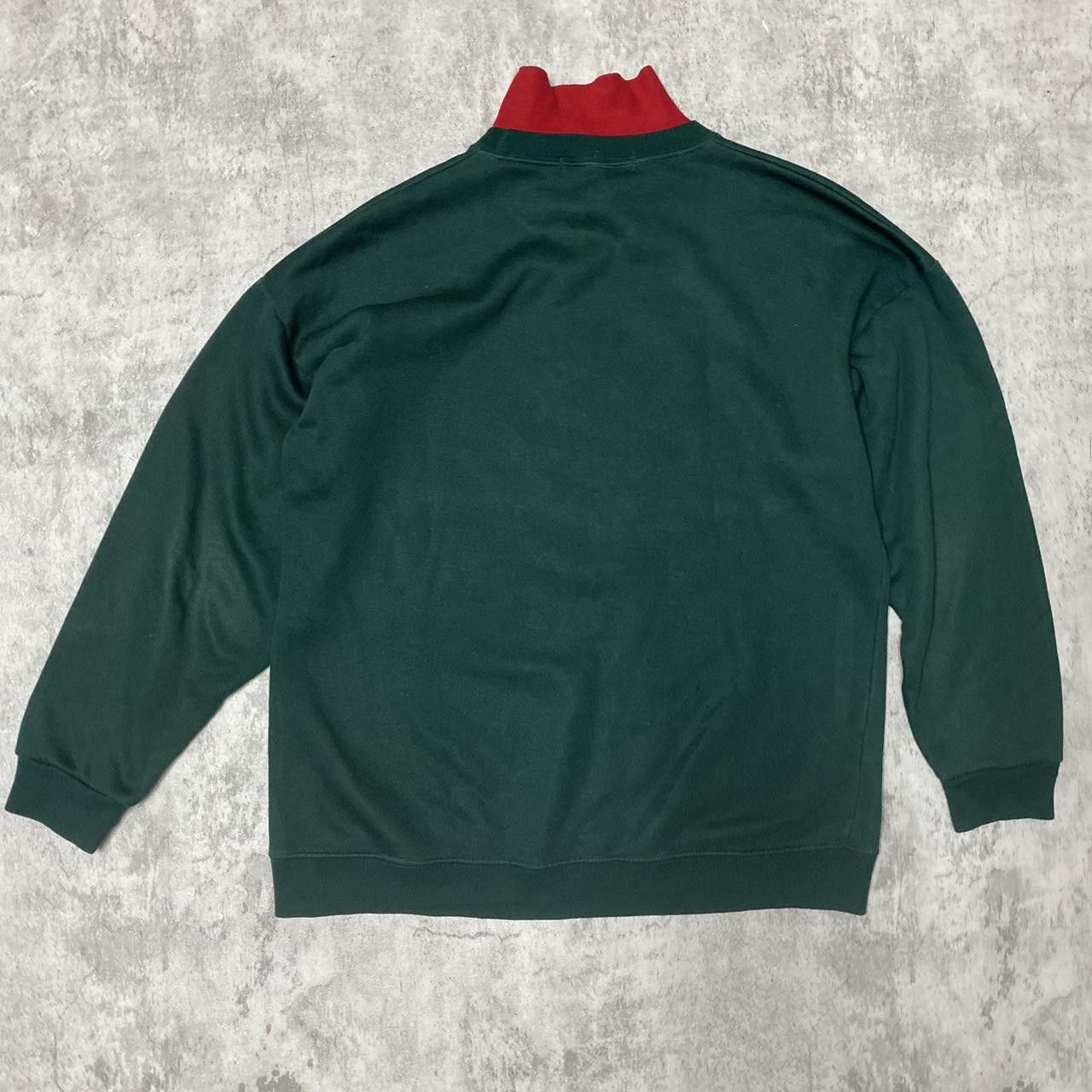 Other Green and red embroidered sweater Size US M / EU 48-50 / 2 - 4 Thumbnail