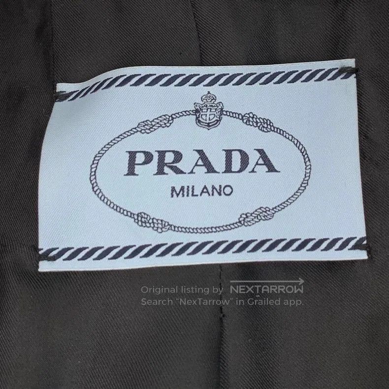 Prada Prada Wool Printed Double-Breasted Coat. Size US S / EU 44-46 / 1 - 6 Thumbnail