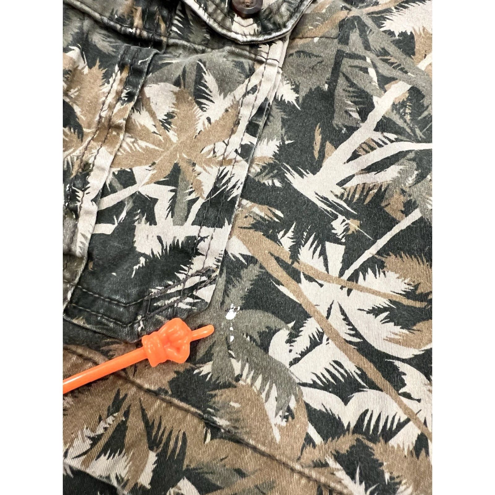 Vintage Roebuck & Co. Men Cargo Shorts Palm Tree Camo 36 Green 11" Inseam 90s Outdoor Palm Trees Cargo Pocket Regular Mens Size US 36 / EU 52 - 5 Thumbnail