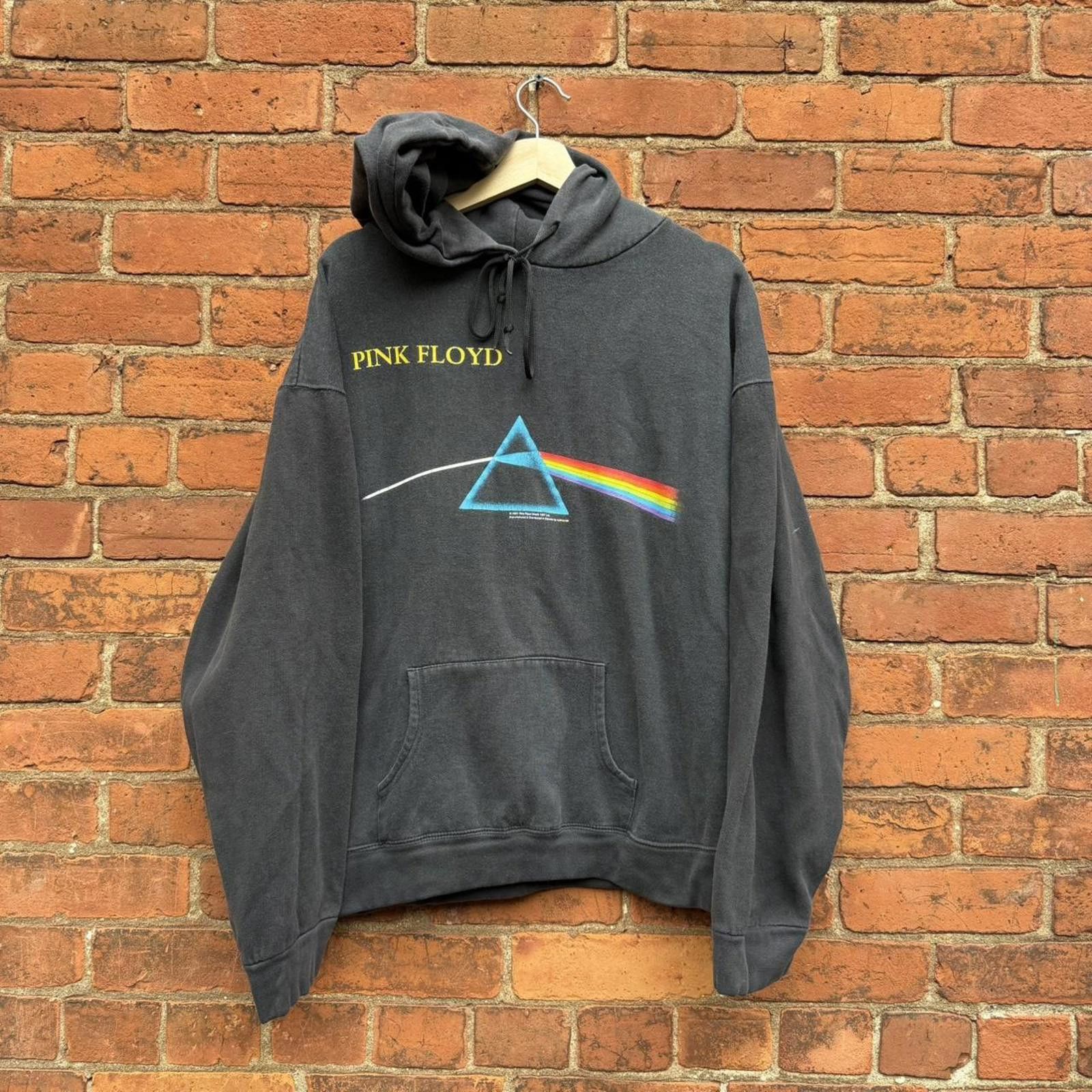 Other vintage pink Floyd dark side of the moon t shirt 2001 L/XL Size US XL / EU 56 / 4 - 1 Thumbnail