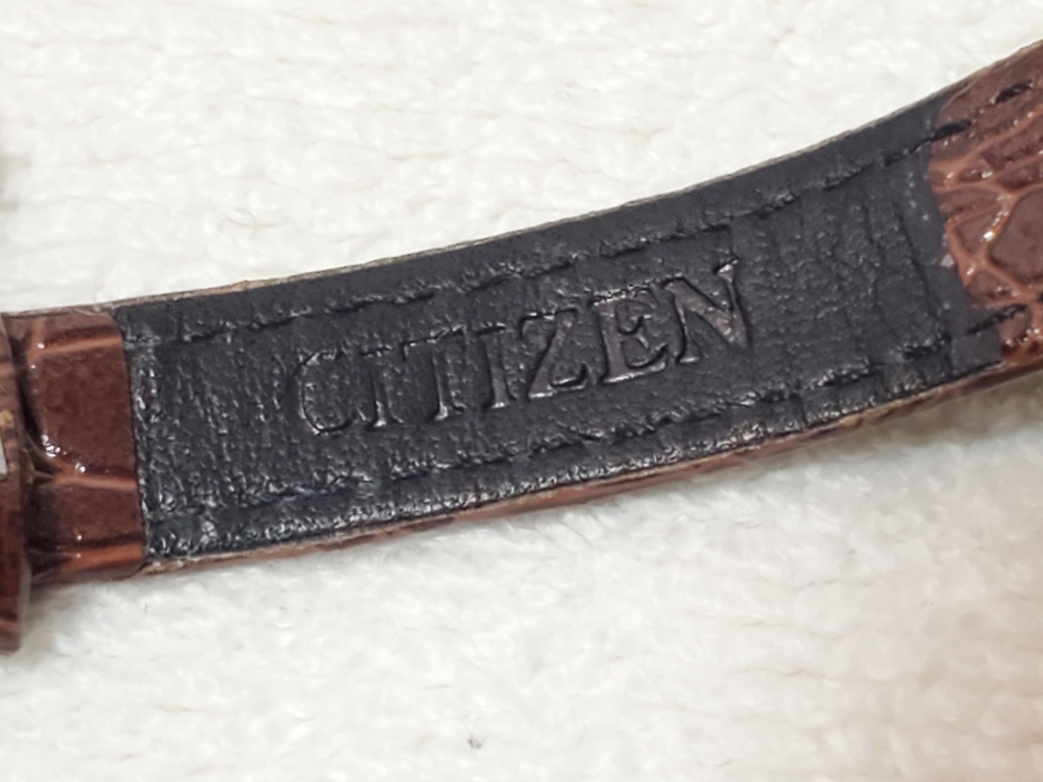 Citizen Vintage 1990's Citizen Women's Date Watch Brown Leather Band Size ONE SIZE - 7 Thumbnail